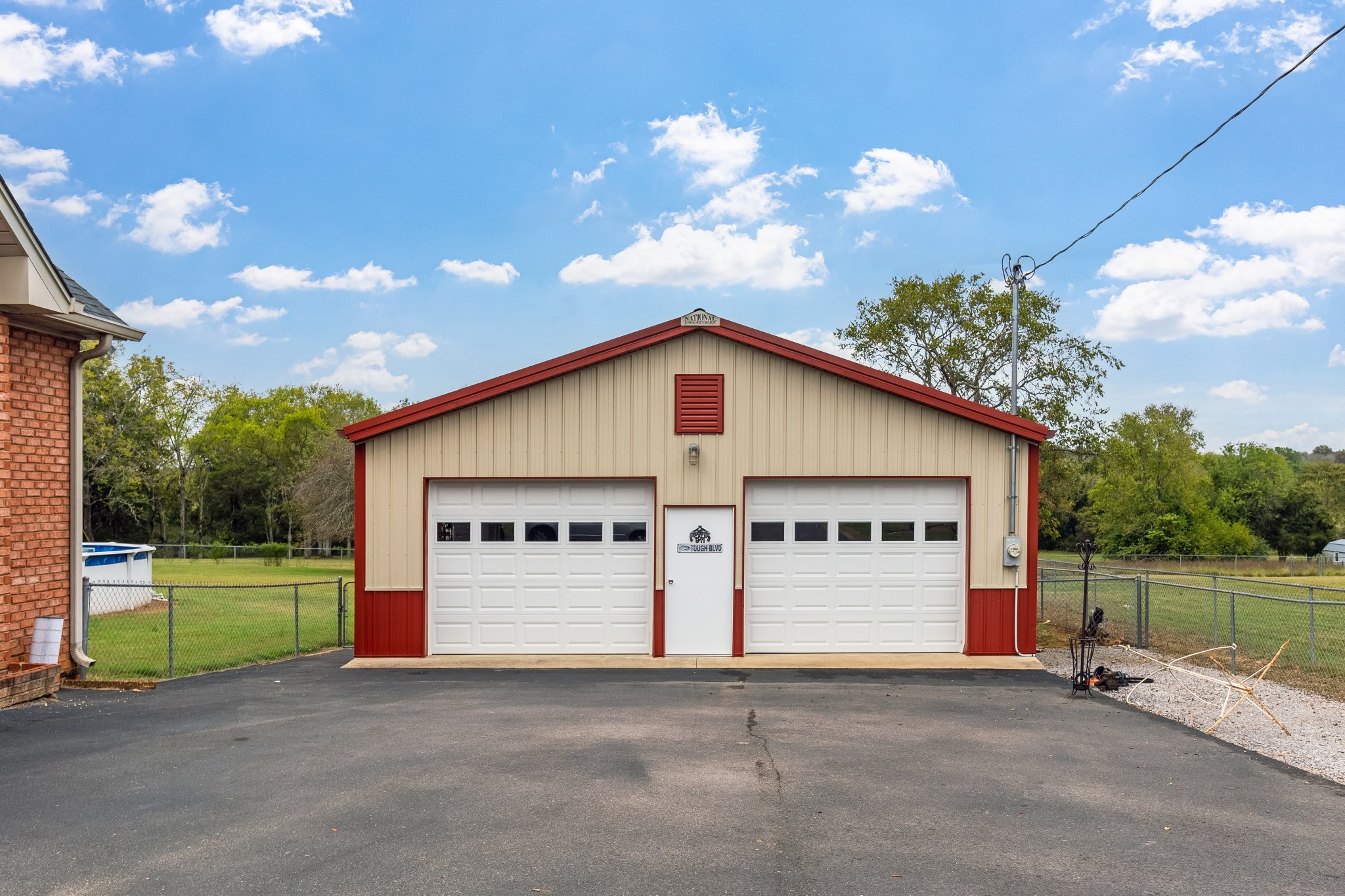 407 Goshen Rd