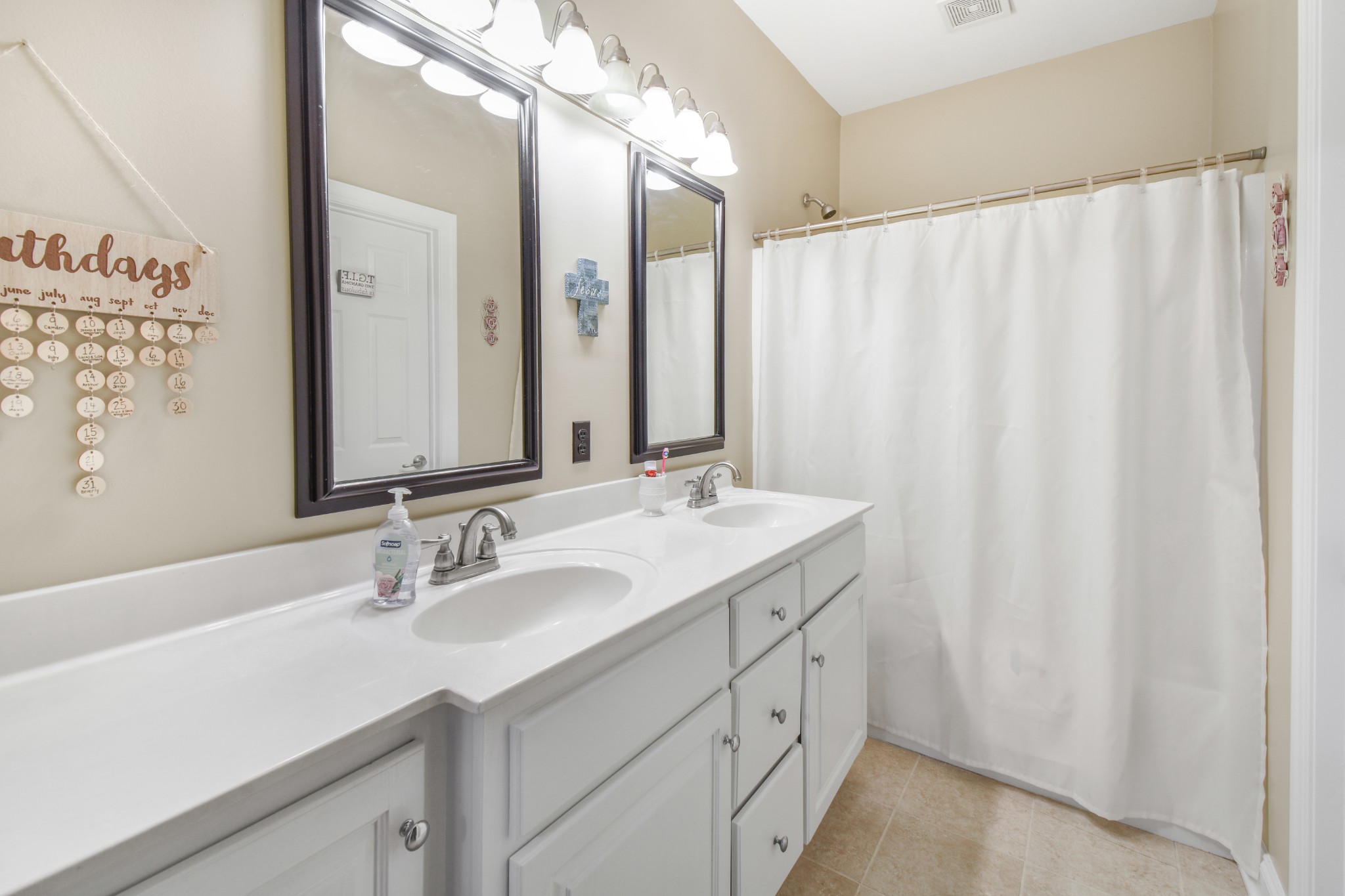 2521 Pennington Bend Rd Unit: 210