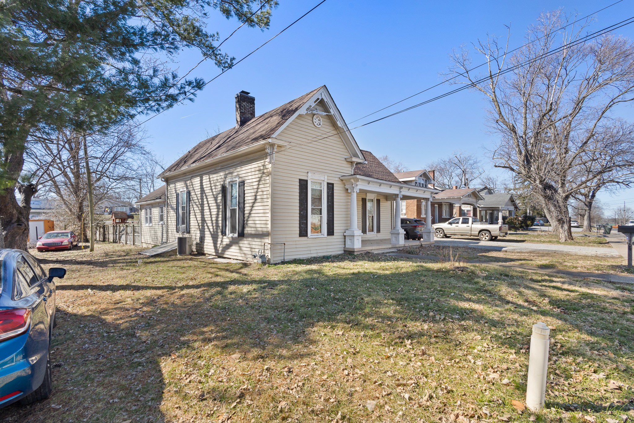 1309 Batts Blvd