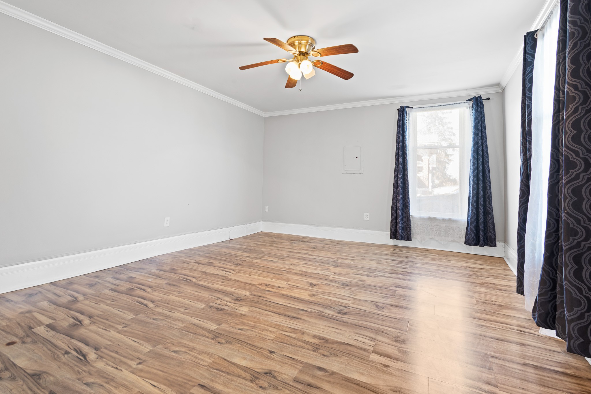 1309 Batts Blvd
