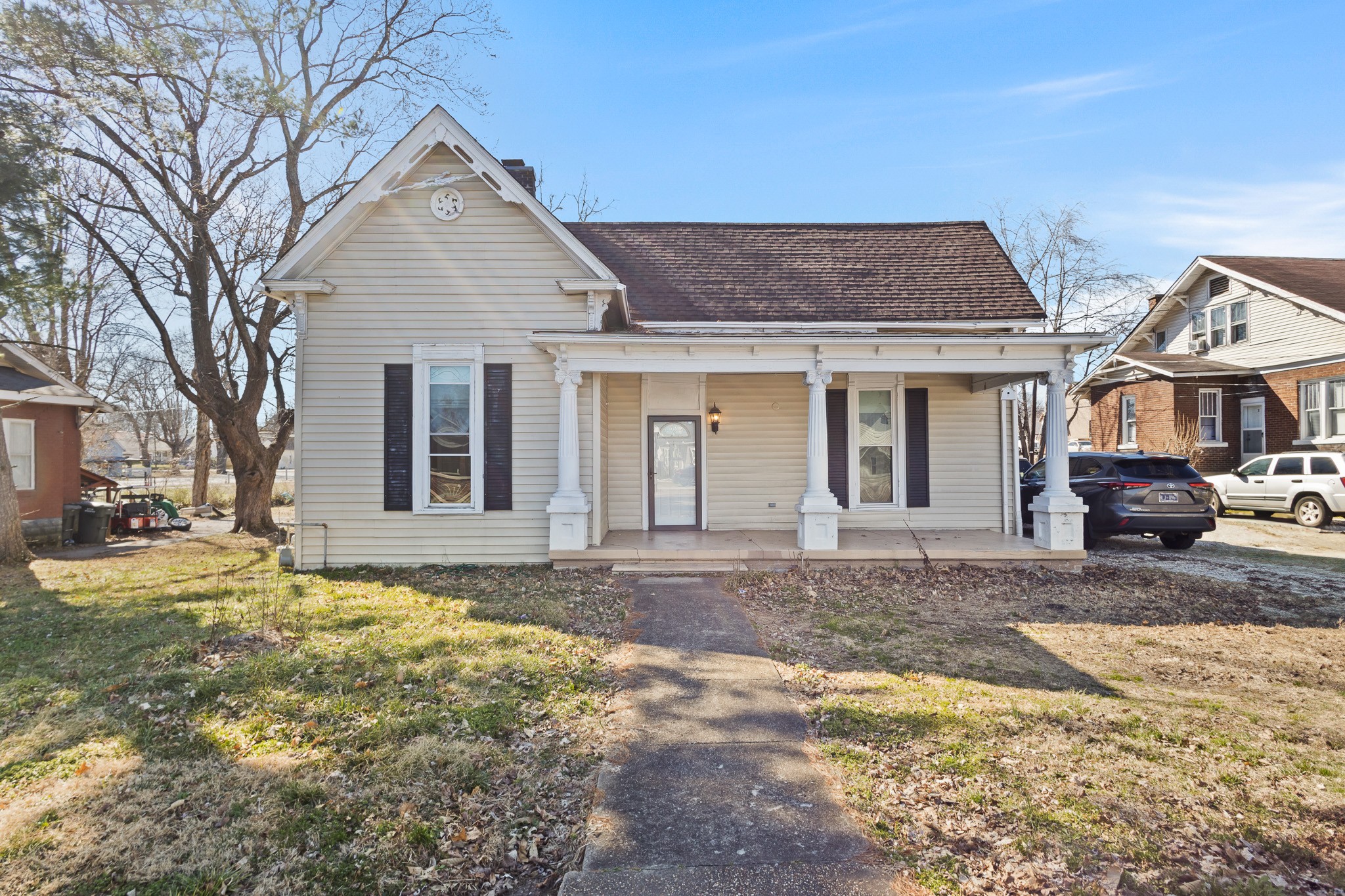1309 Batts Blvd