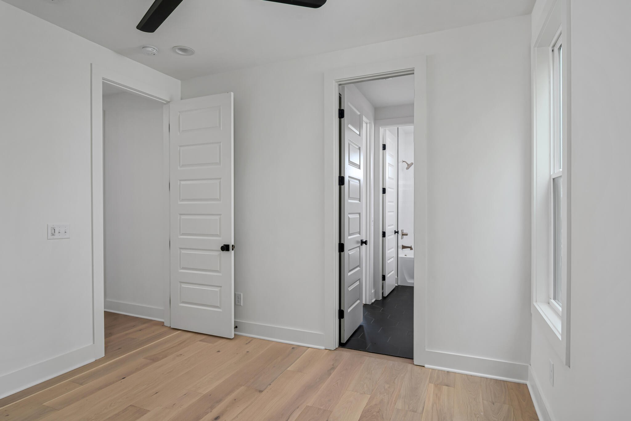 212A Jennings Ave Unit: A