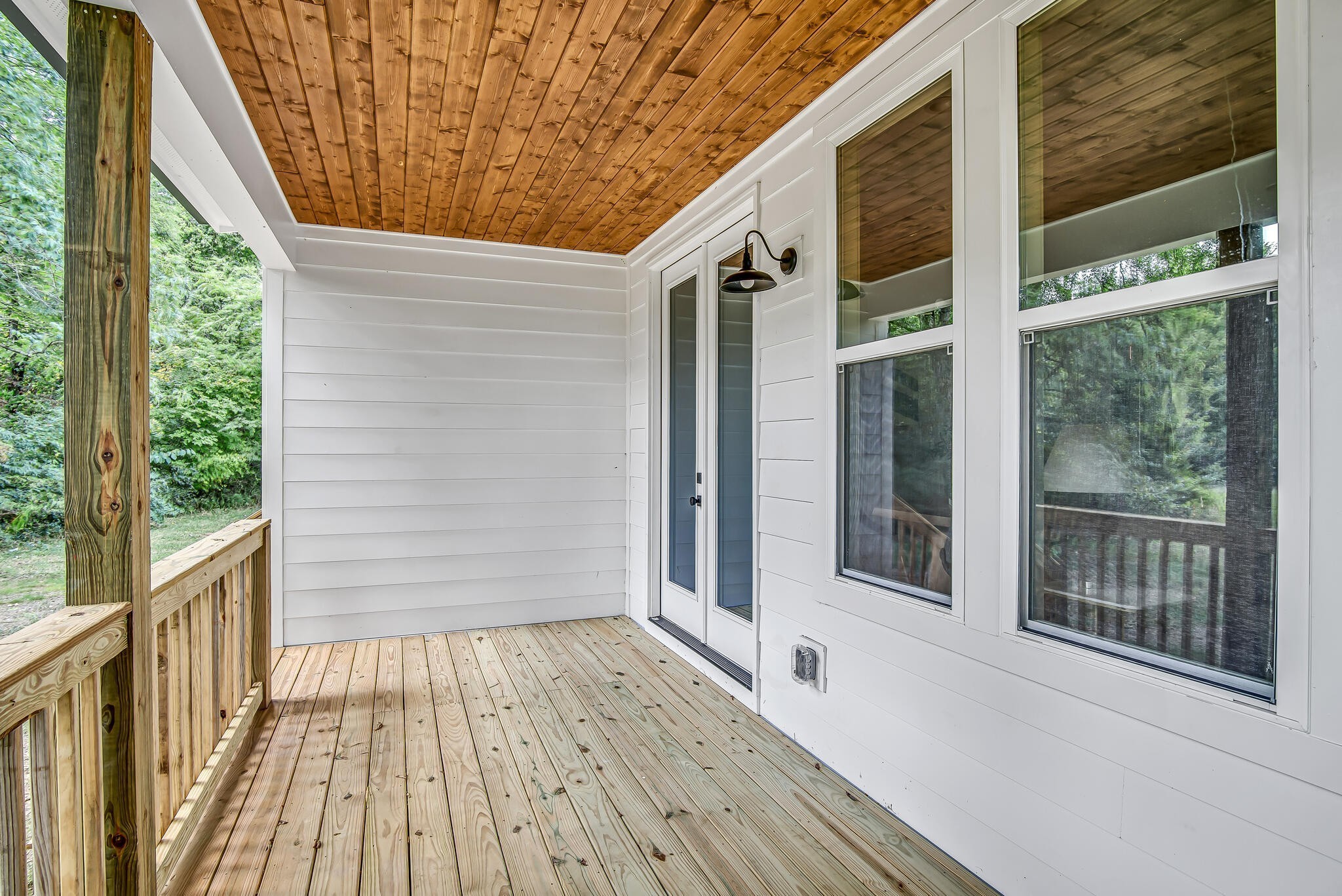 212A Jennings Ave Unit: A