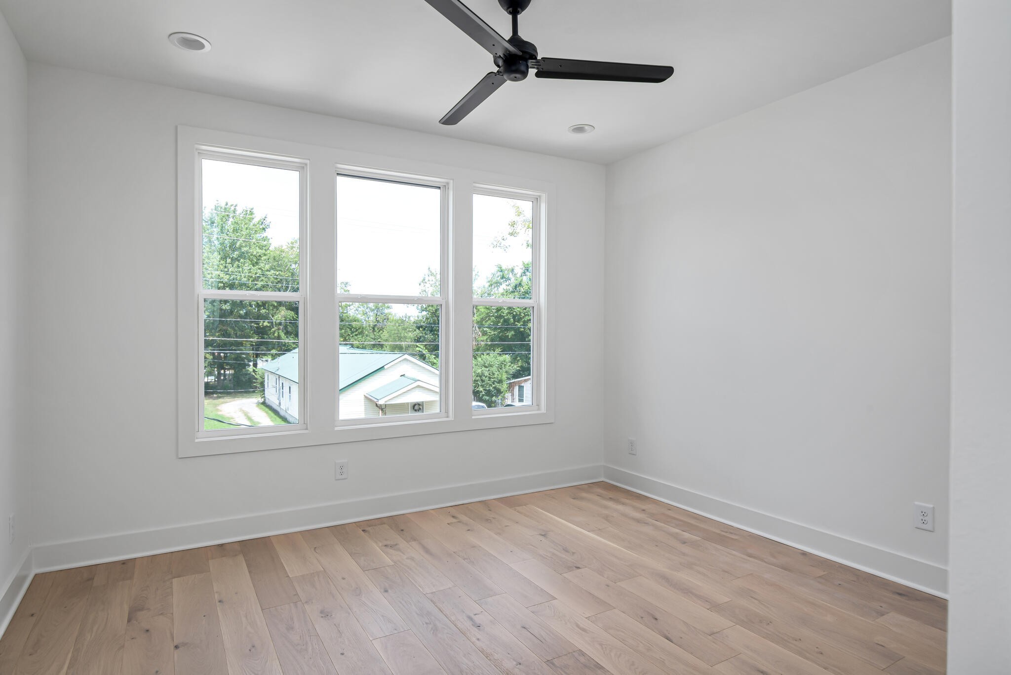212A Jennings Ave Unit: A