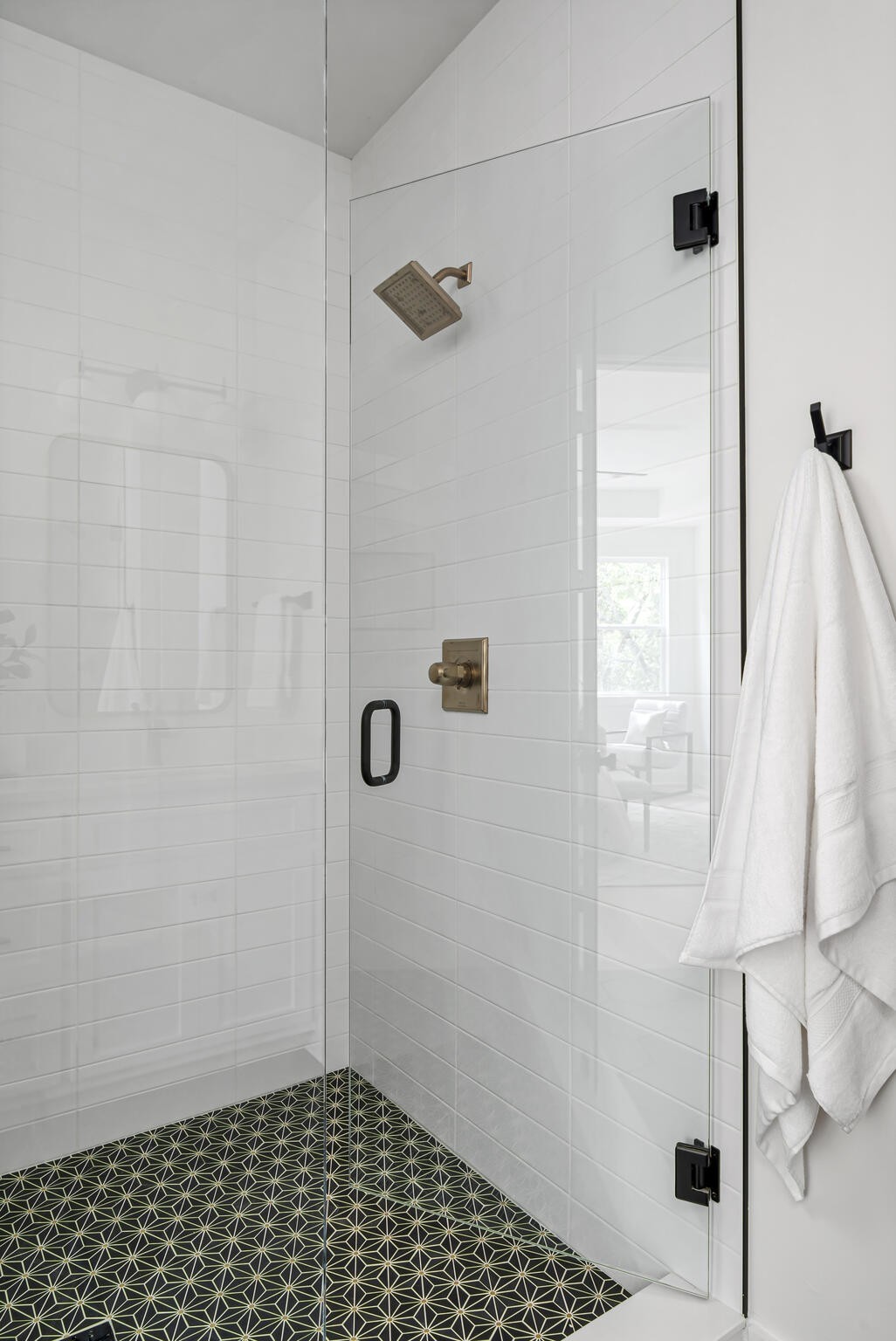 212A Jennings Ave Unit: A
