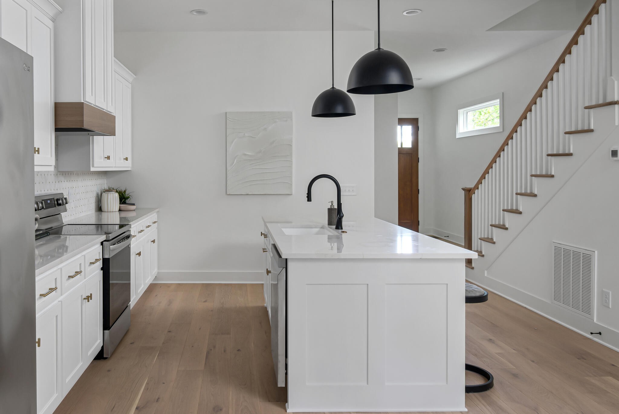 212A Jennings Ave Unit: A