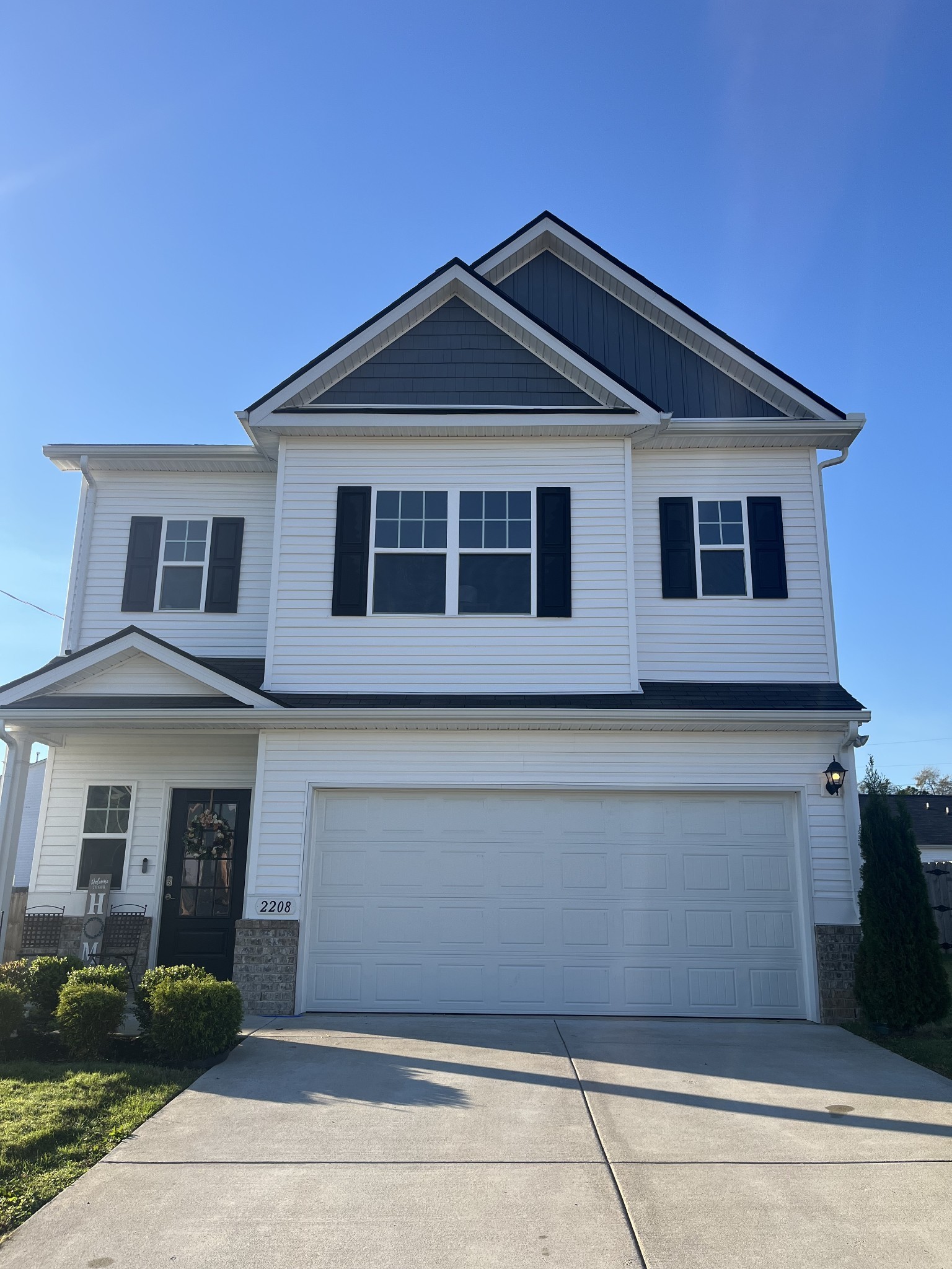 2208 Zeva Cir