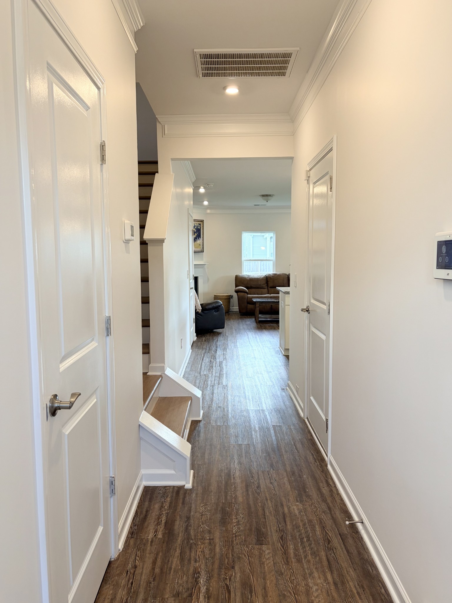 2208 Zeva Cir