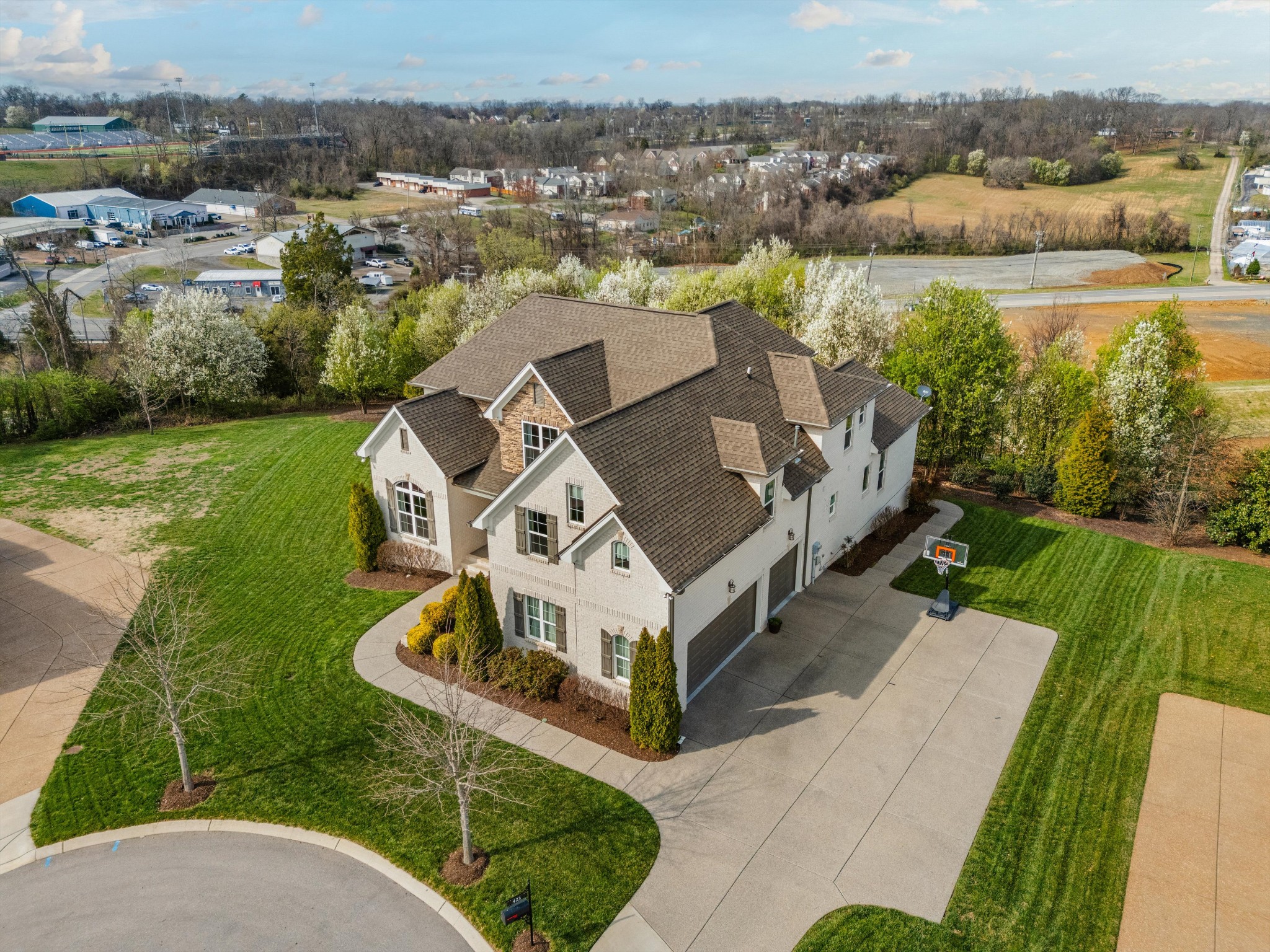 423 Whitley Way