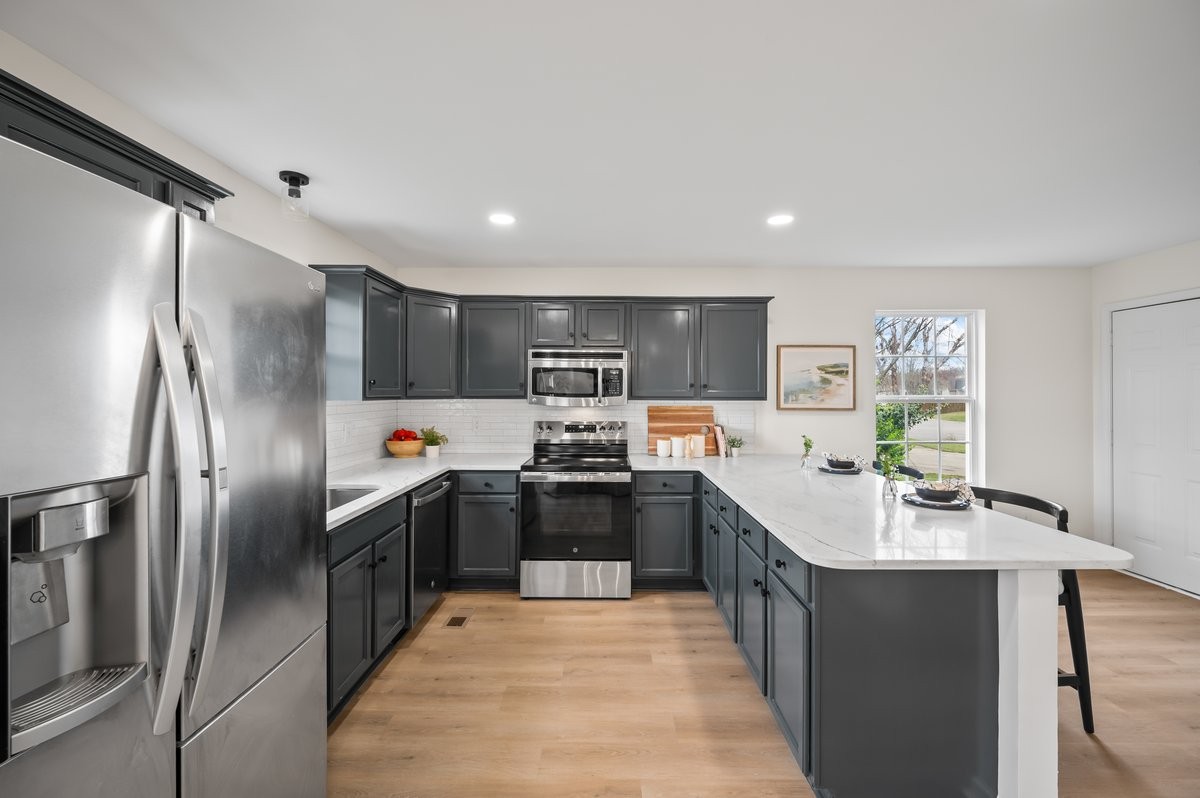 2304 Riverway Dr