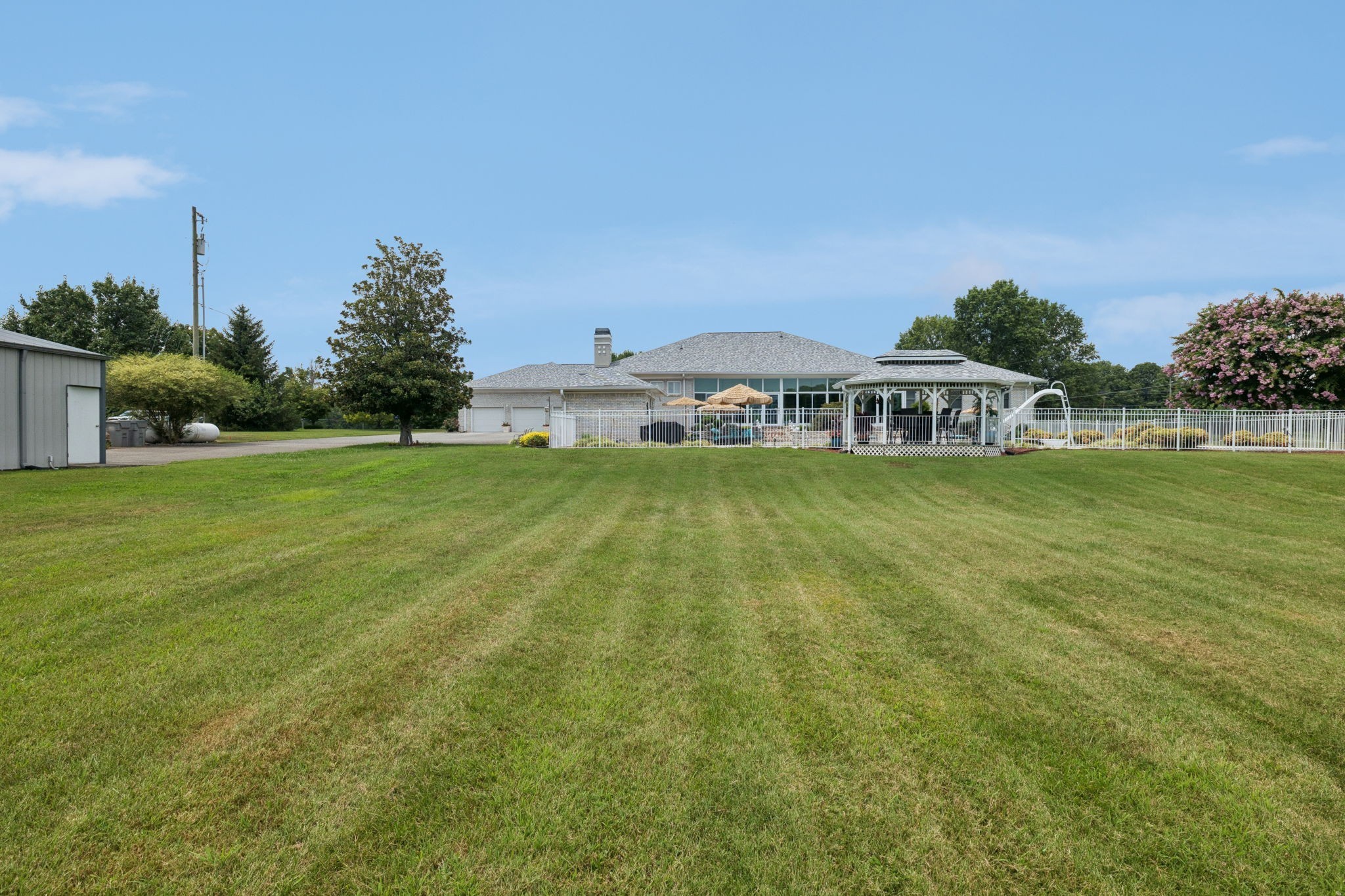 5932 Clarksville Pike