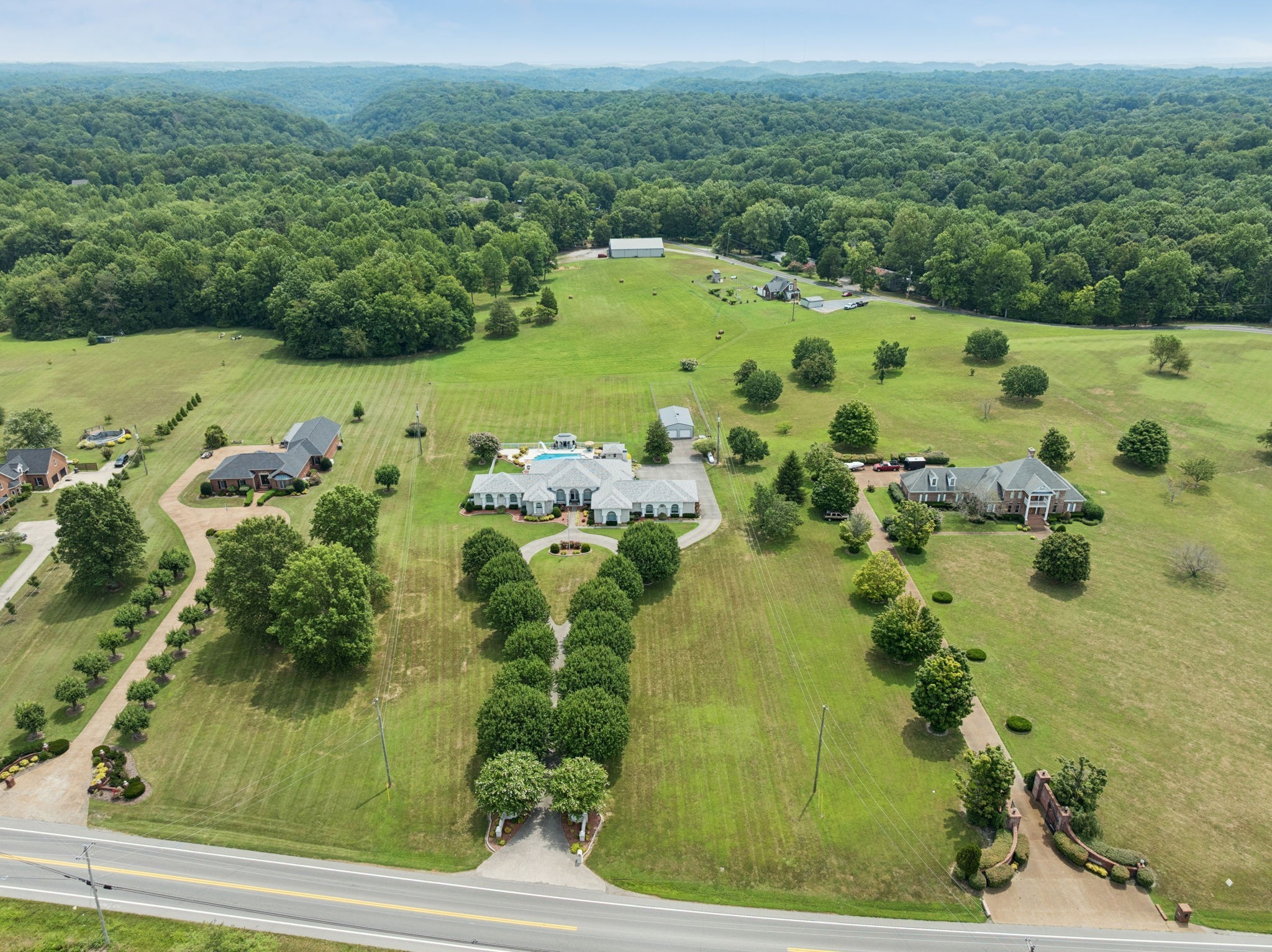 5932 Clarksville Pike