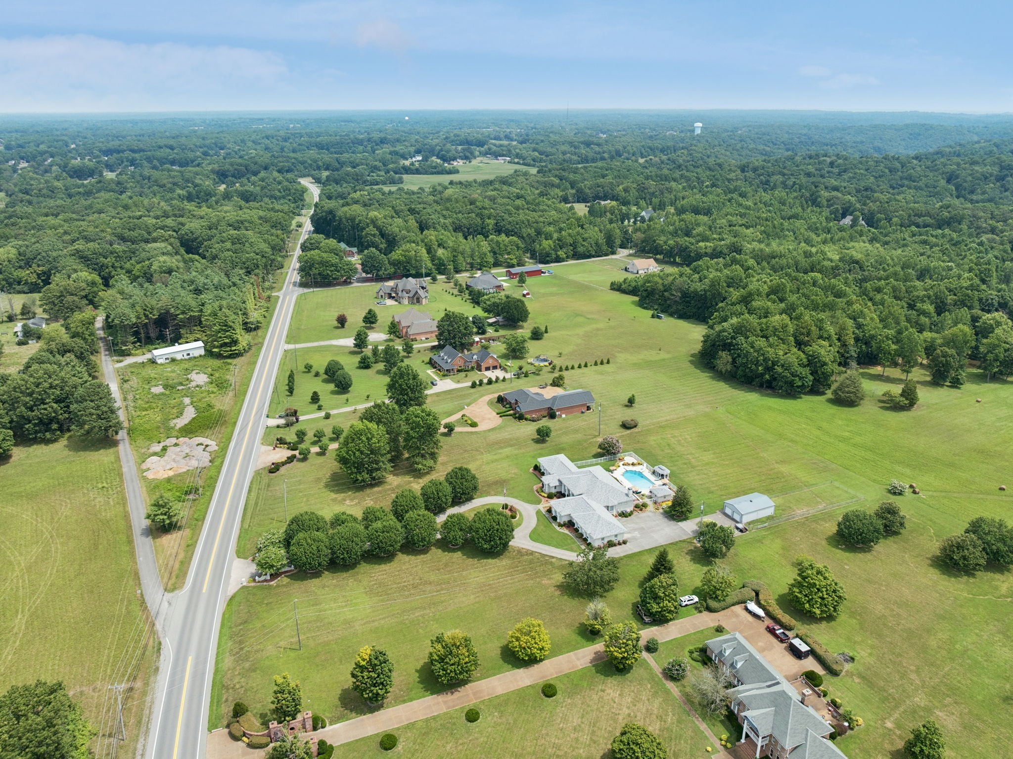 5932 Clarksville Pike