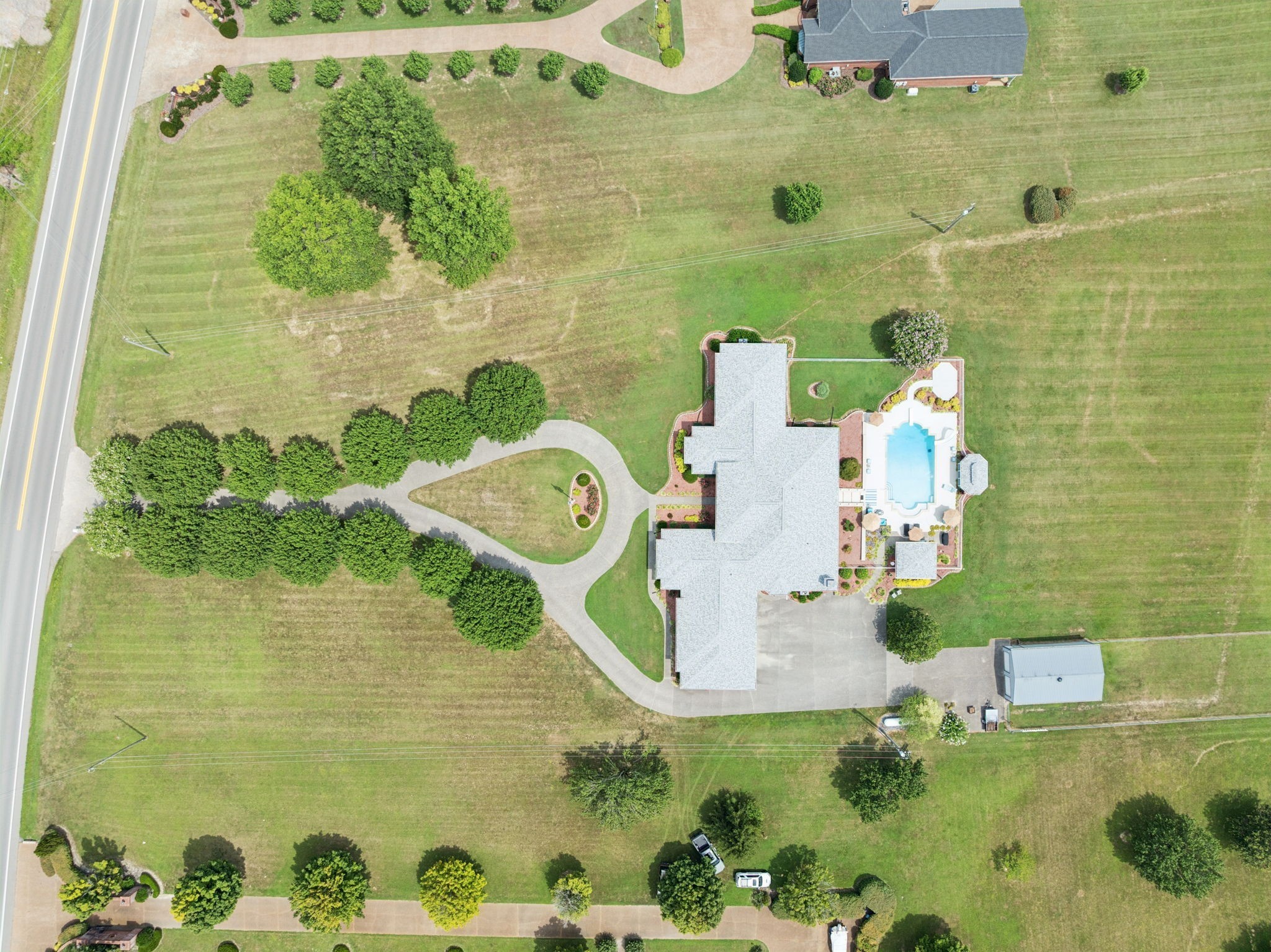 5932 Clarksville Pike