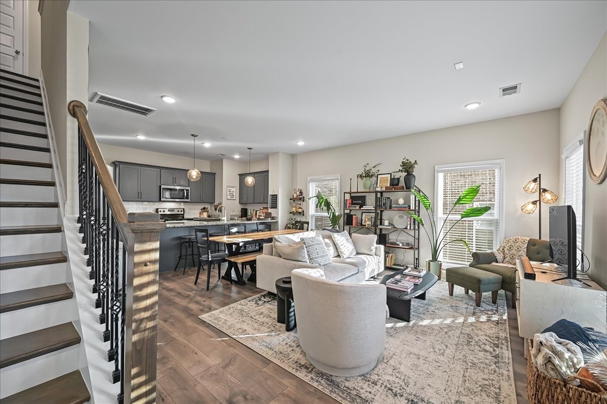 342 Lakeside Park Dr Unit: A