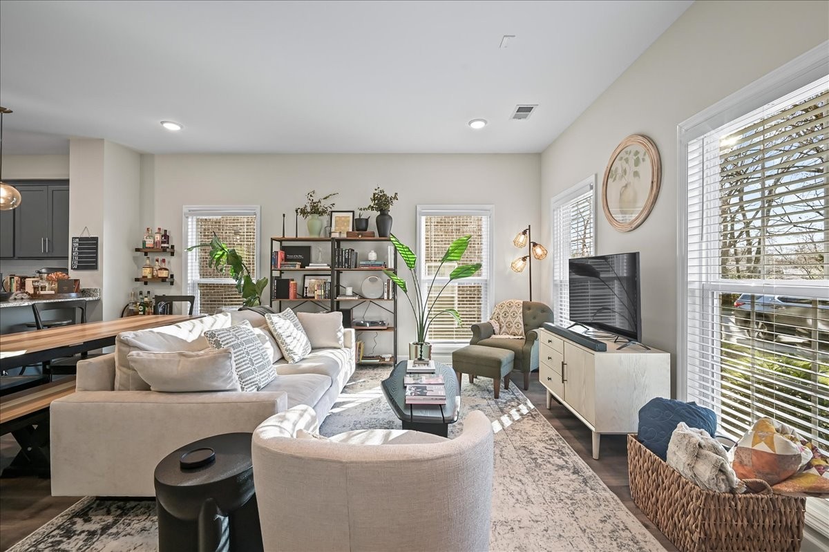 342 Lakeside Park Dr Unit: A