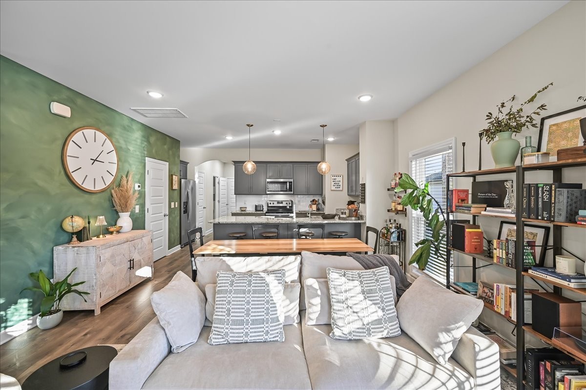 342 Lakeside Park Dr Unit: A
