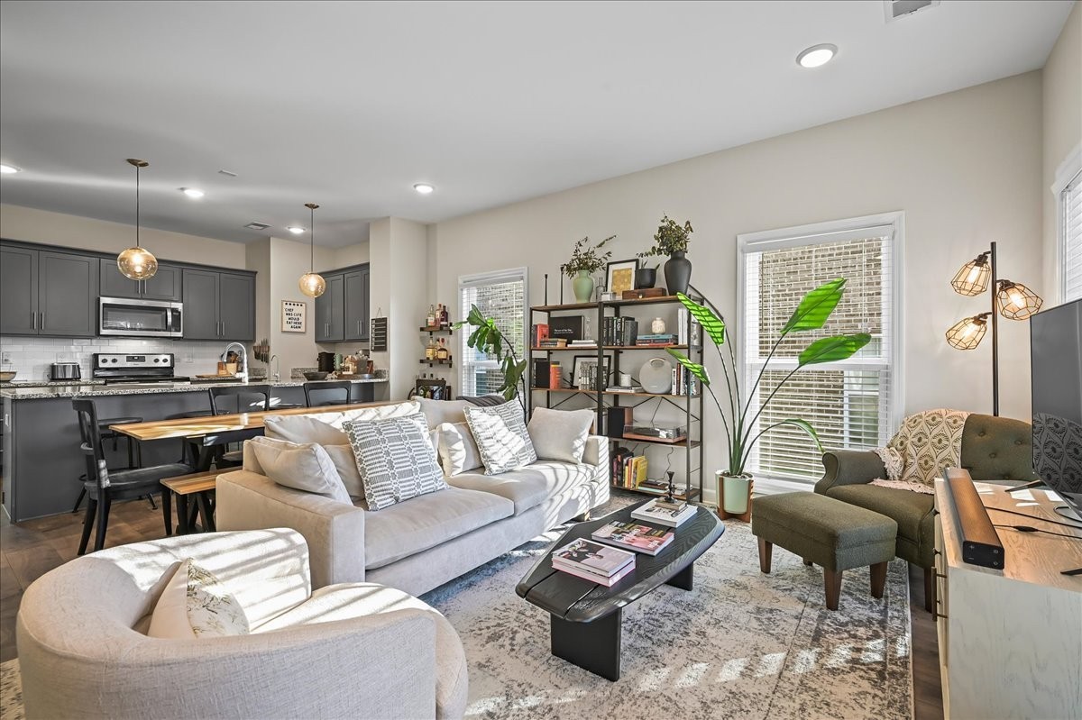 342 Lakeside Park Dr Unit: A