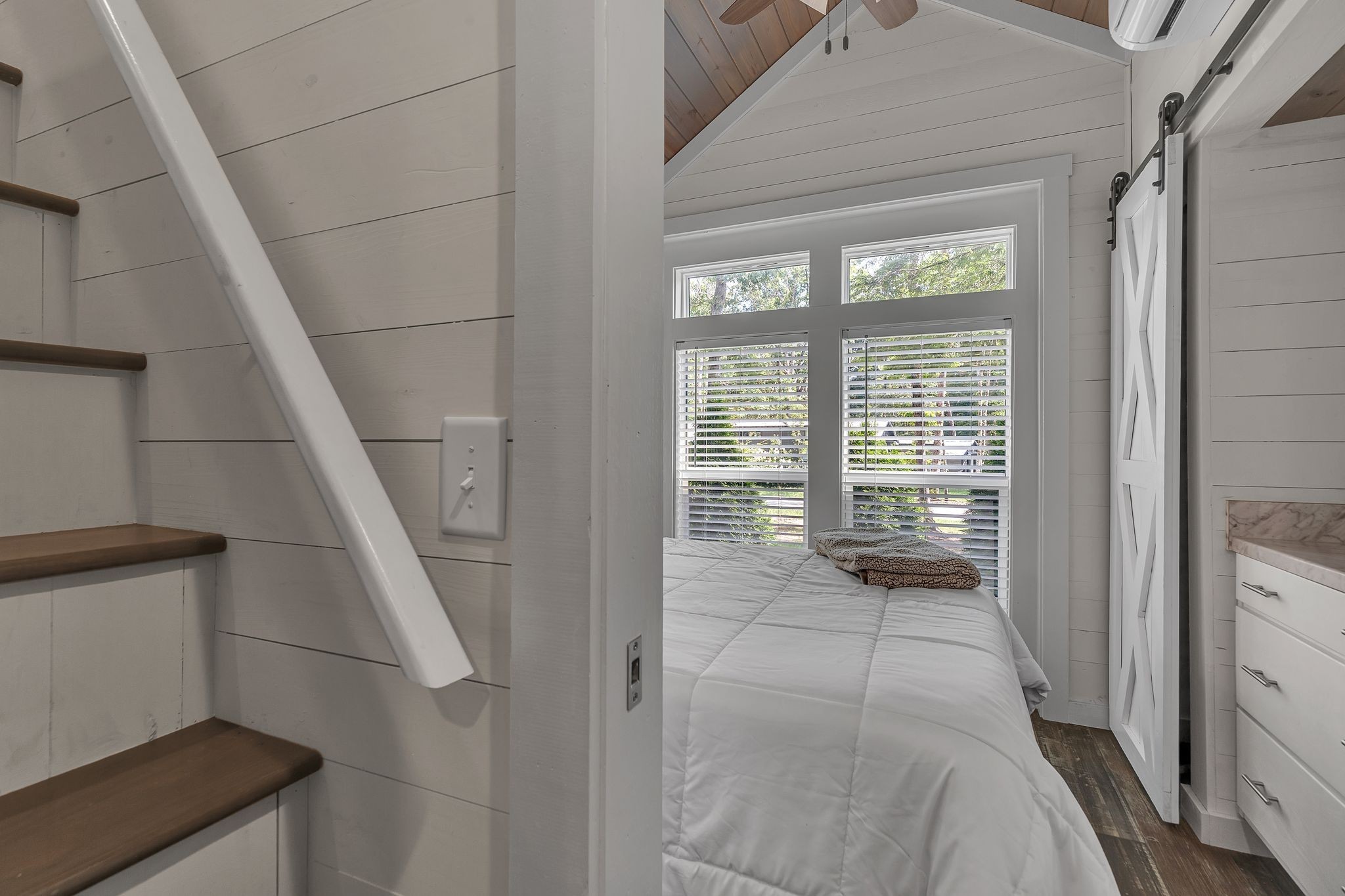 238 Mountain Laurel