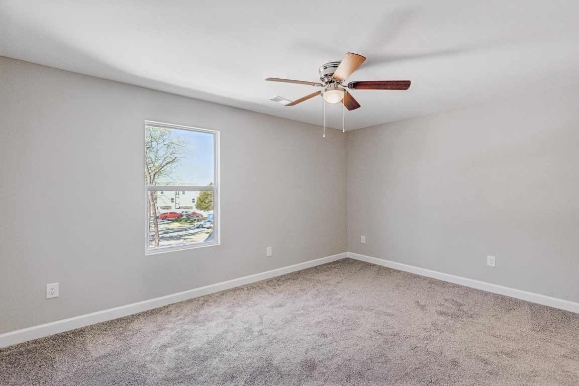 218 Carlton Ln
