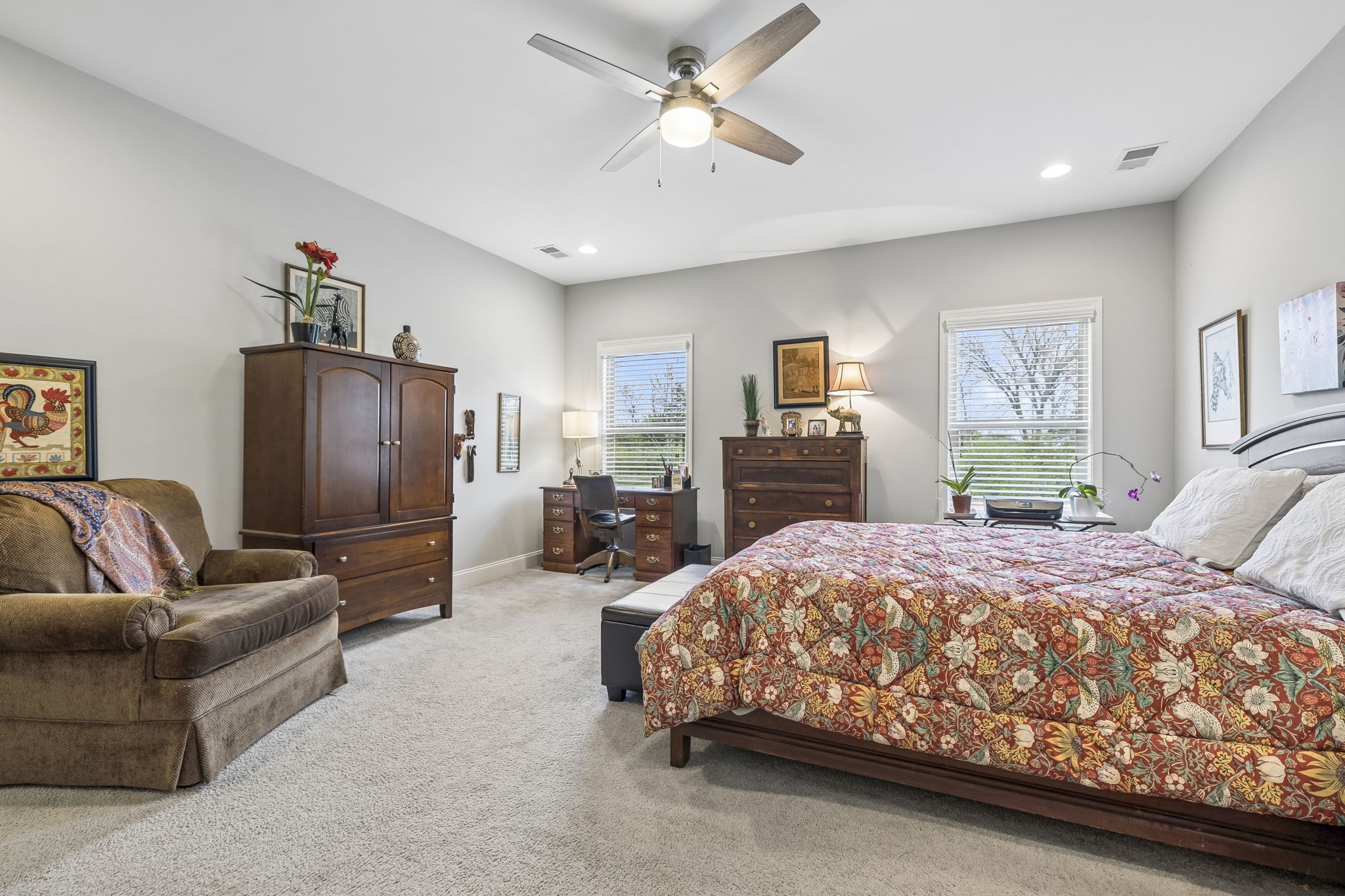 1442 Woodside Dr