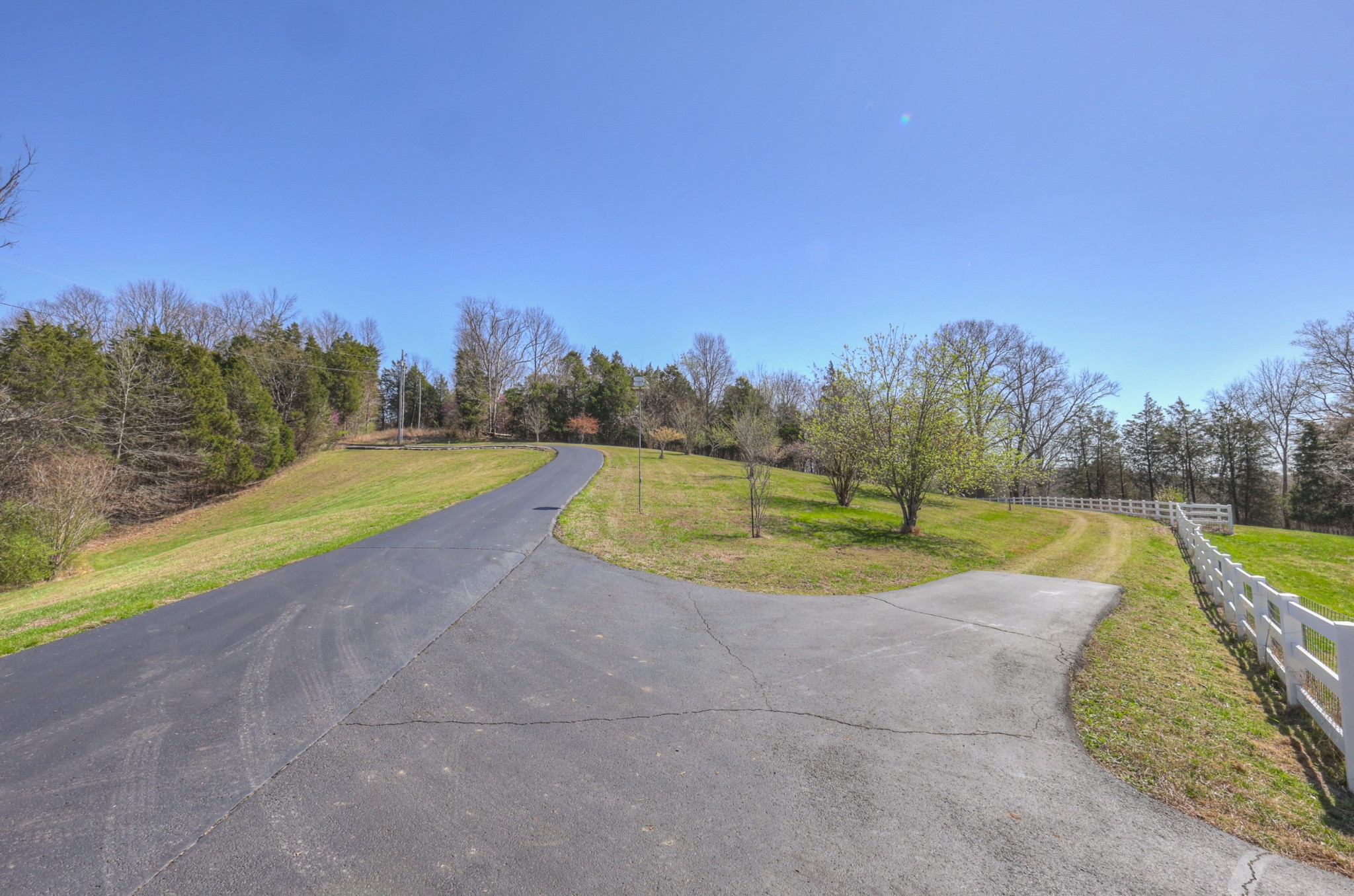 2082 Canoe Branch Rd