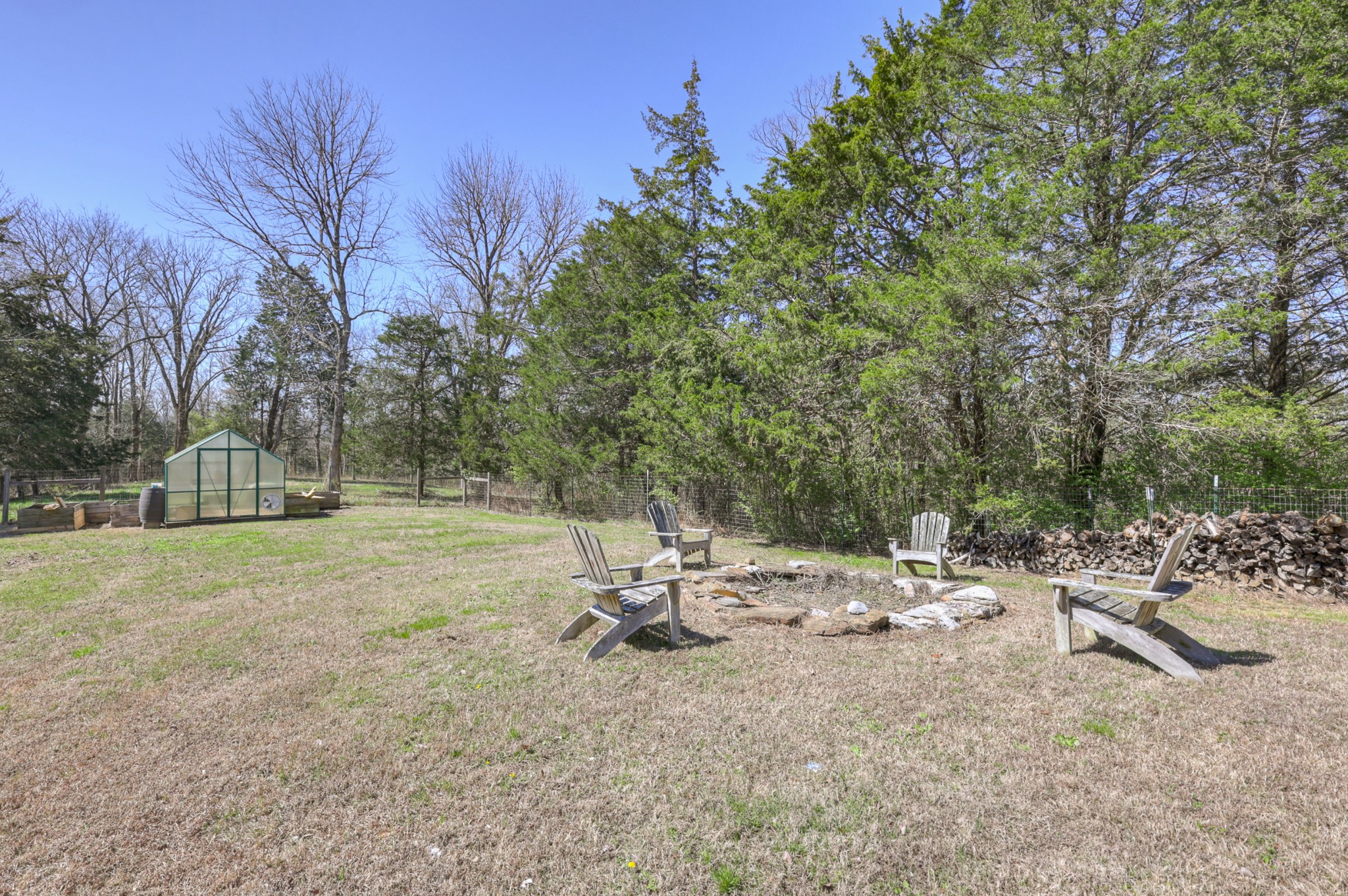 2082 Canoe Branch Rd