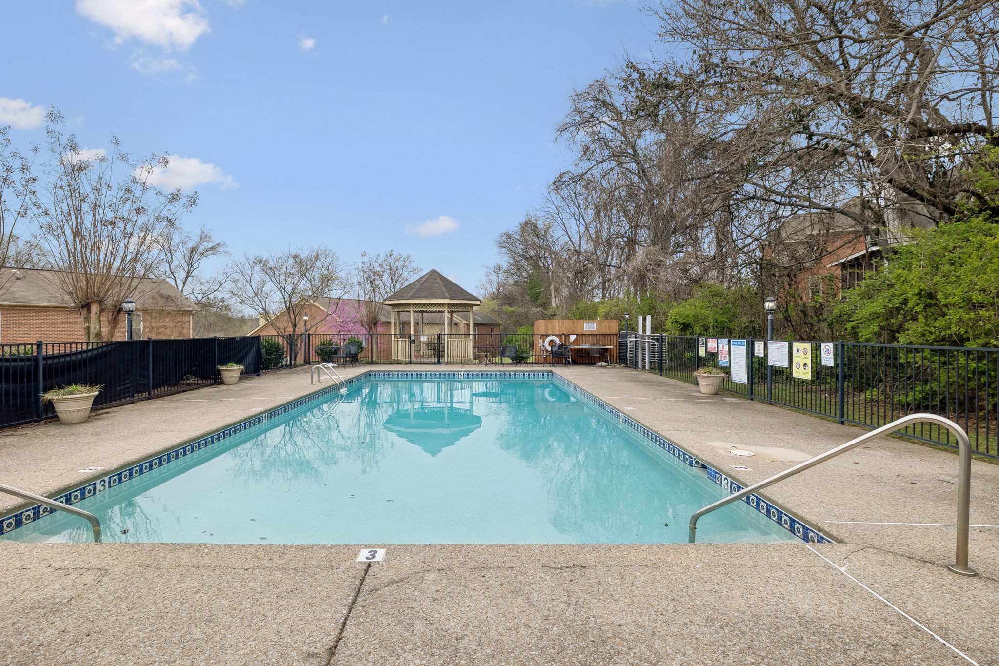 213 Riverstone Ct