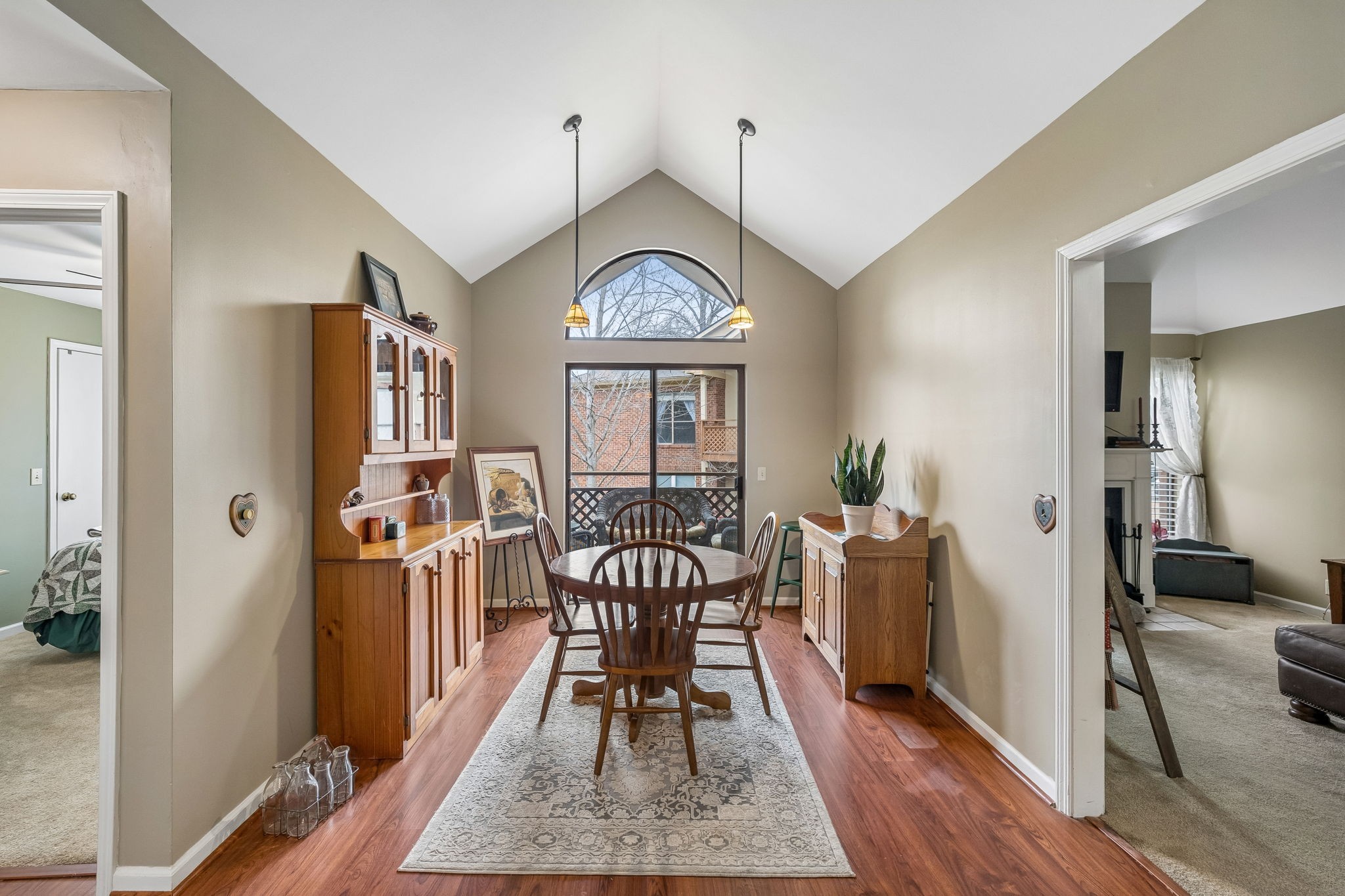 213 Riverstone Ct