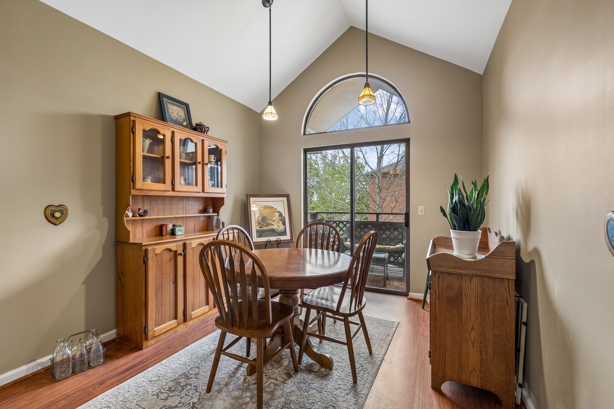 213 Riverstone Ct