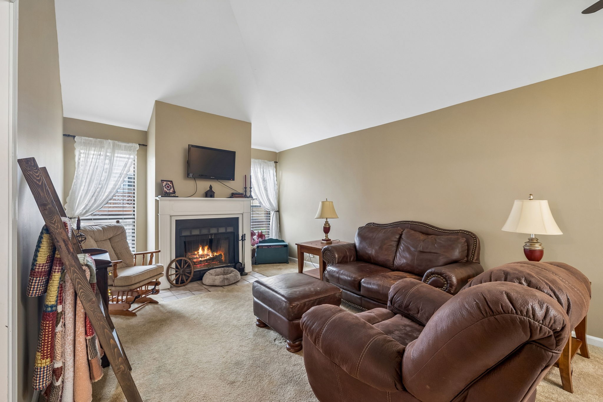 213 Riverstone Ct