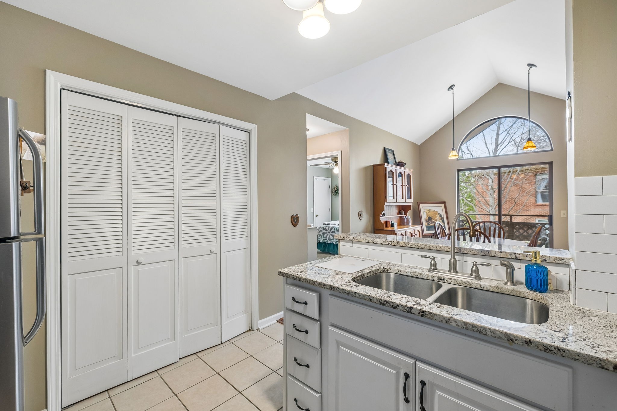 213 Riverstone Ct