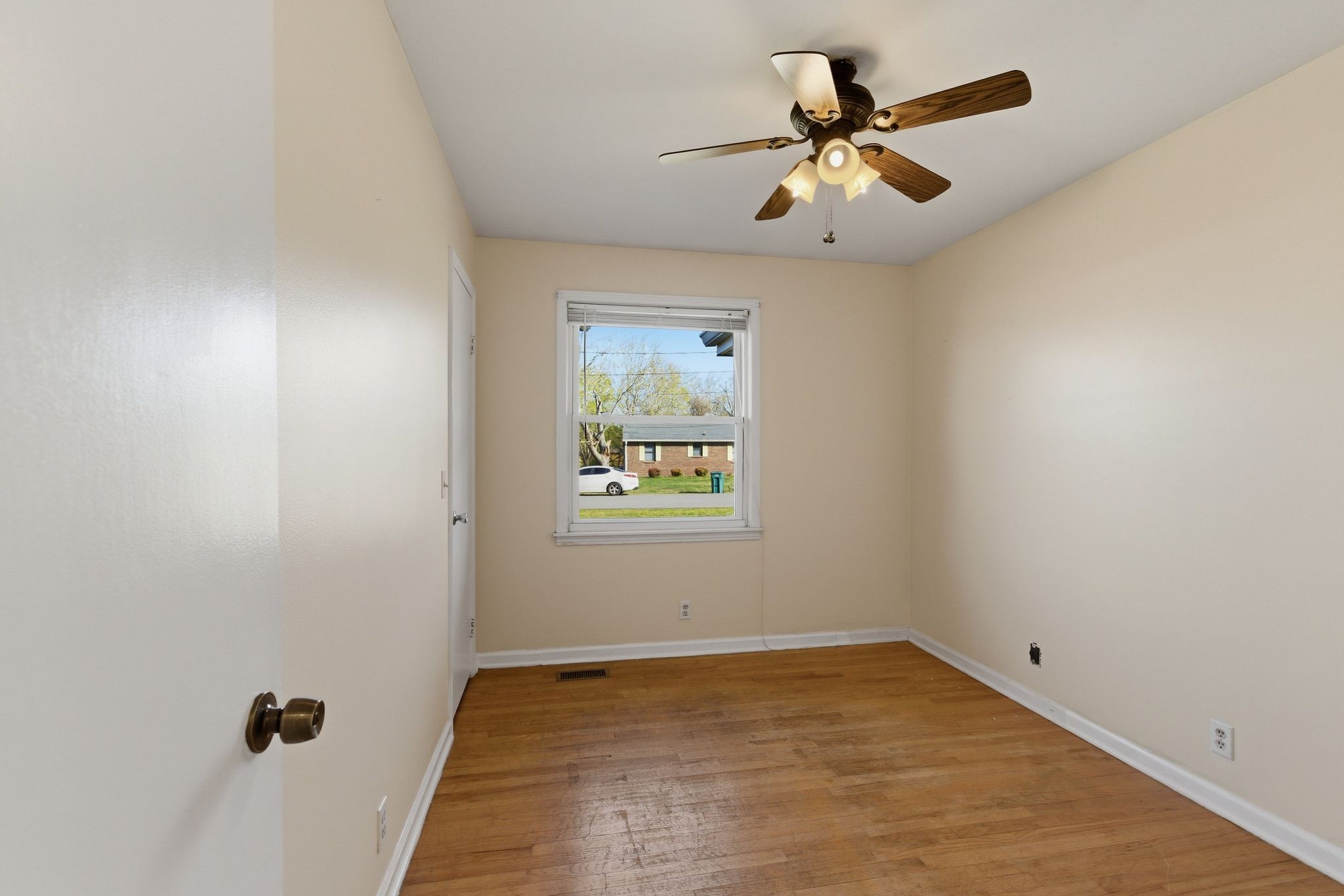 523 Terry Ln