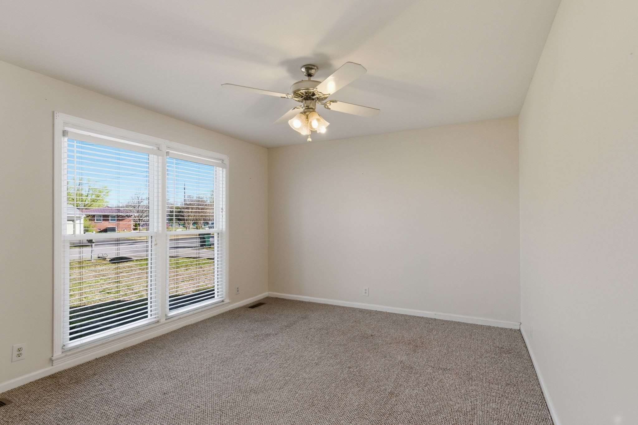 523 Terry Ln
