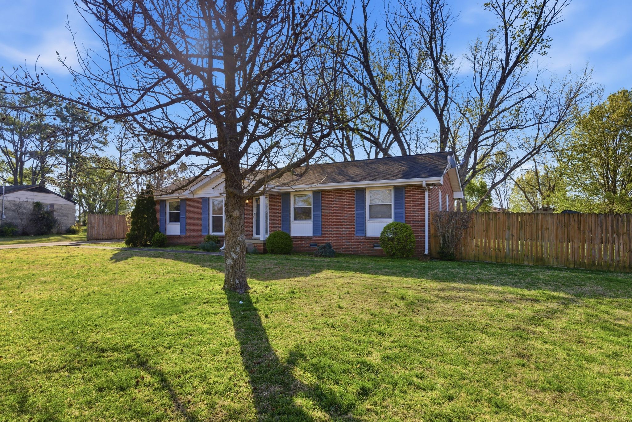 523 Terry Ln