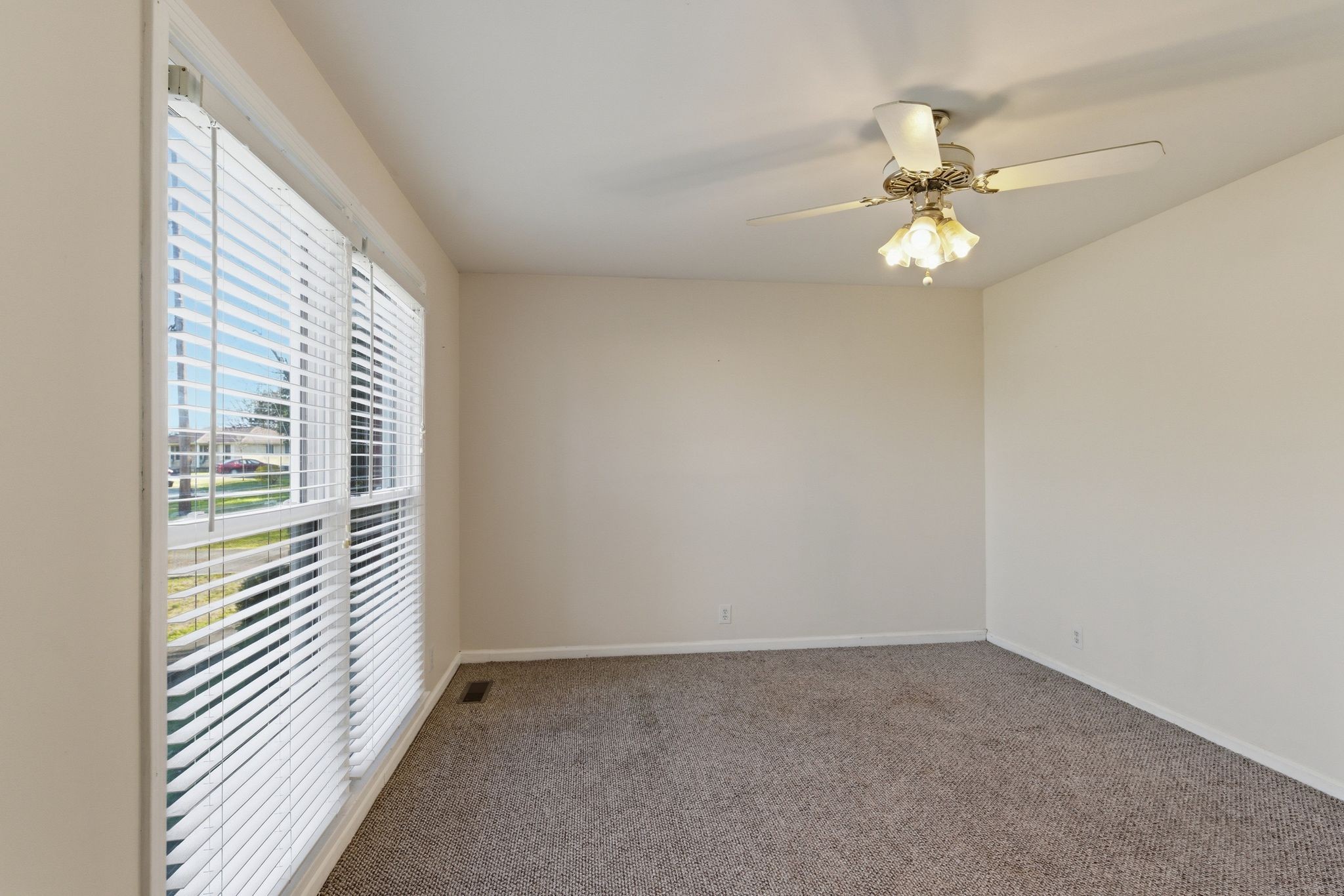523 Terry Ln