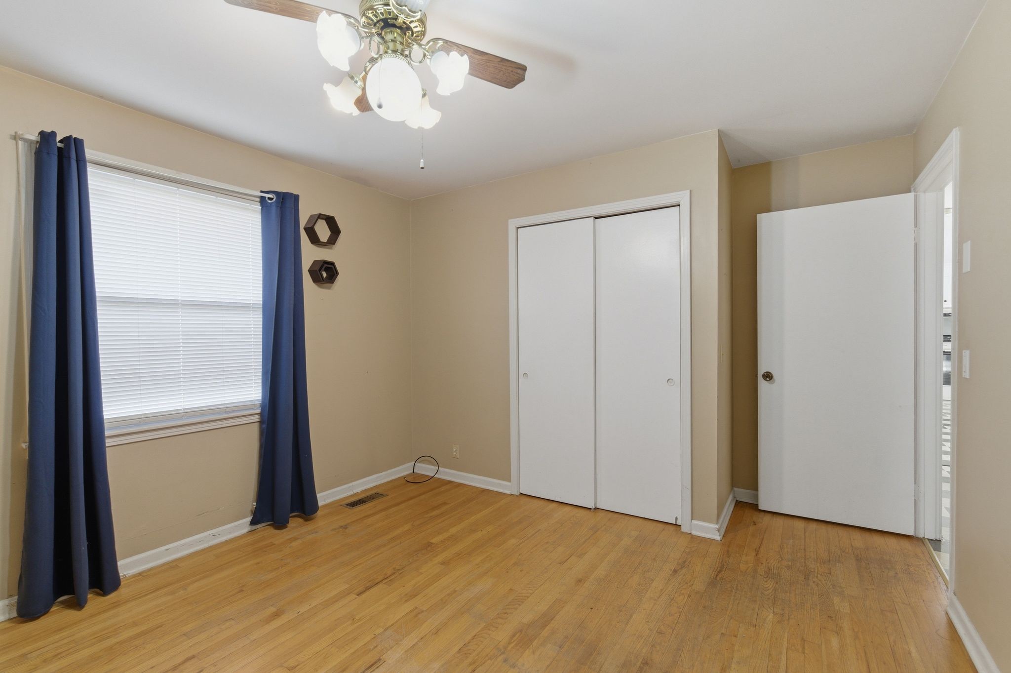 523 Terry Ln