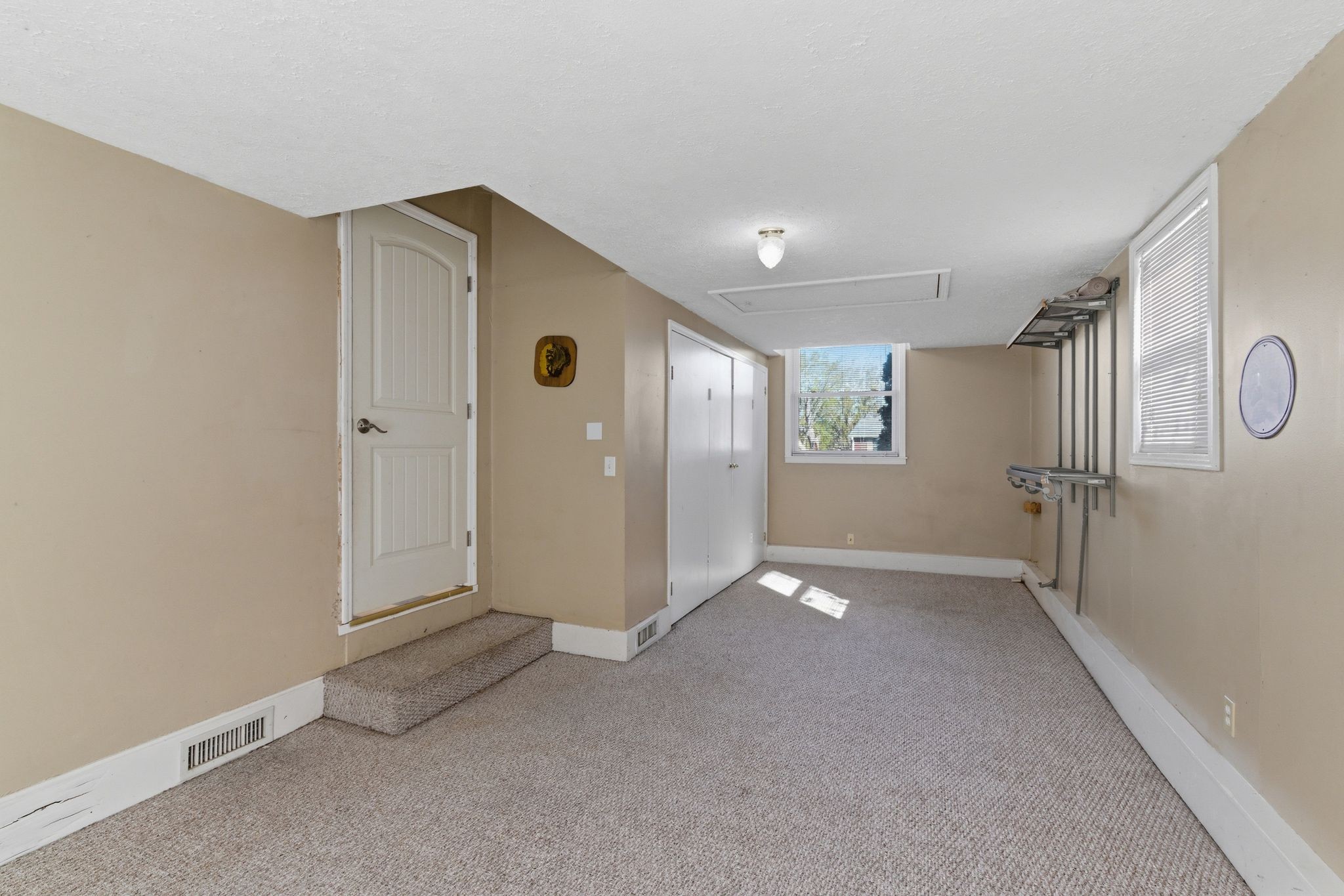 523 Terry Ln