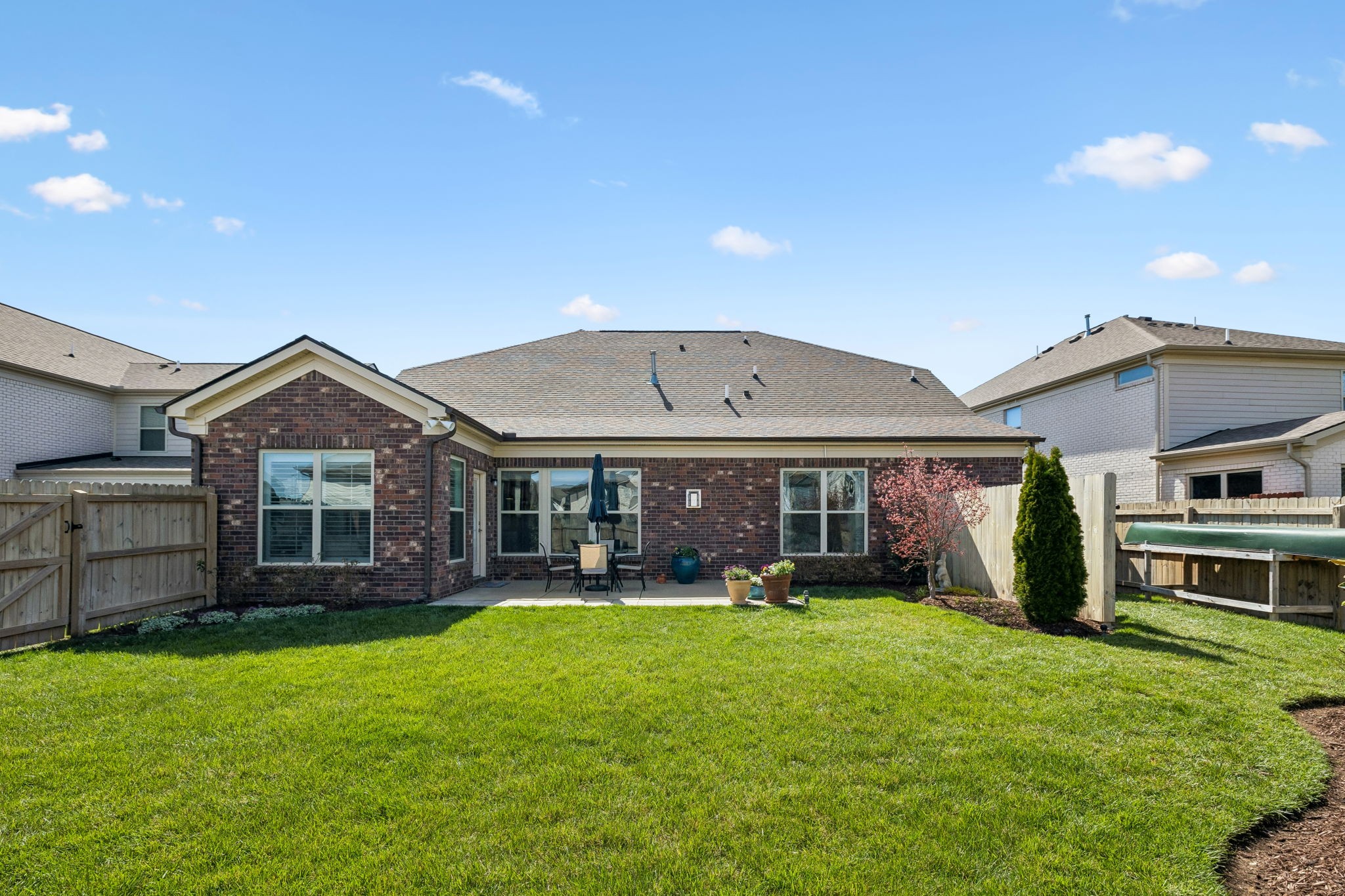 541 Weymouth Ln