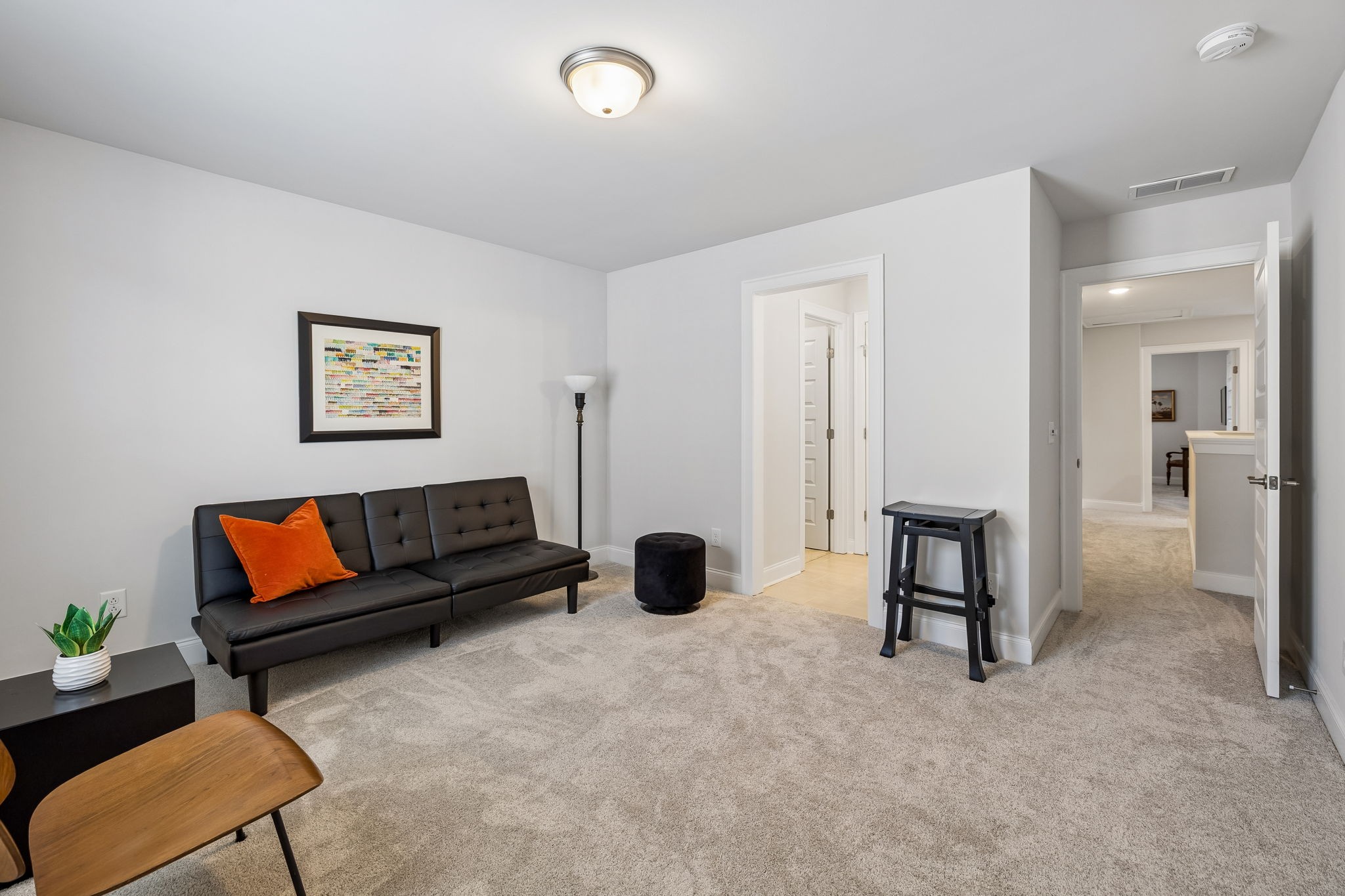 541 Weymouth Ln