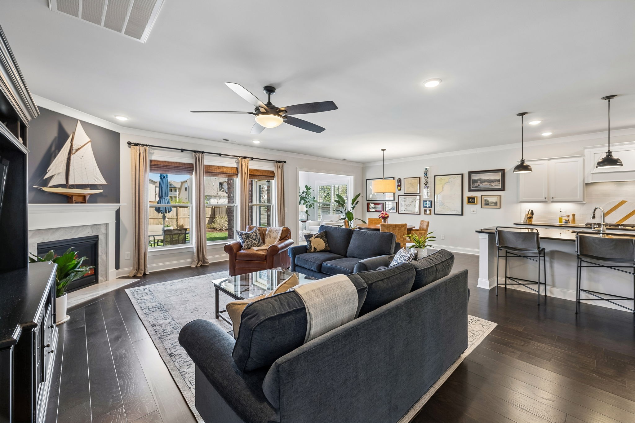 541 Weymouth Ln