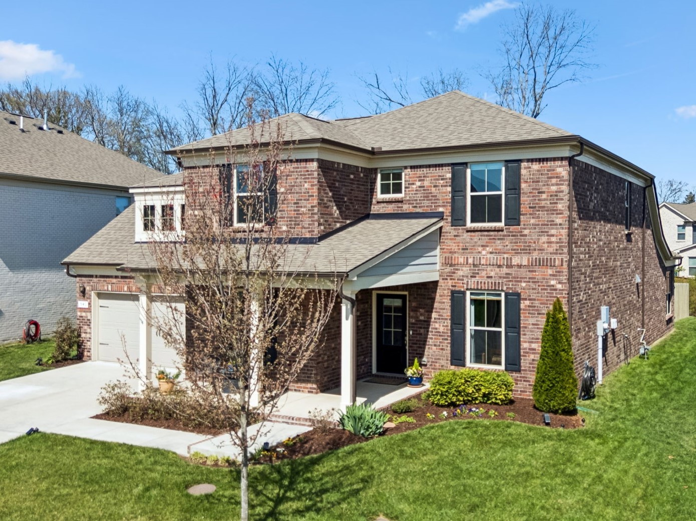 541 Weymouth Ln