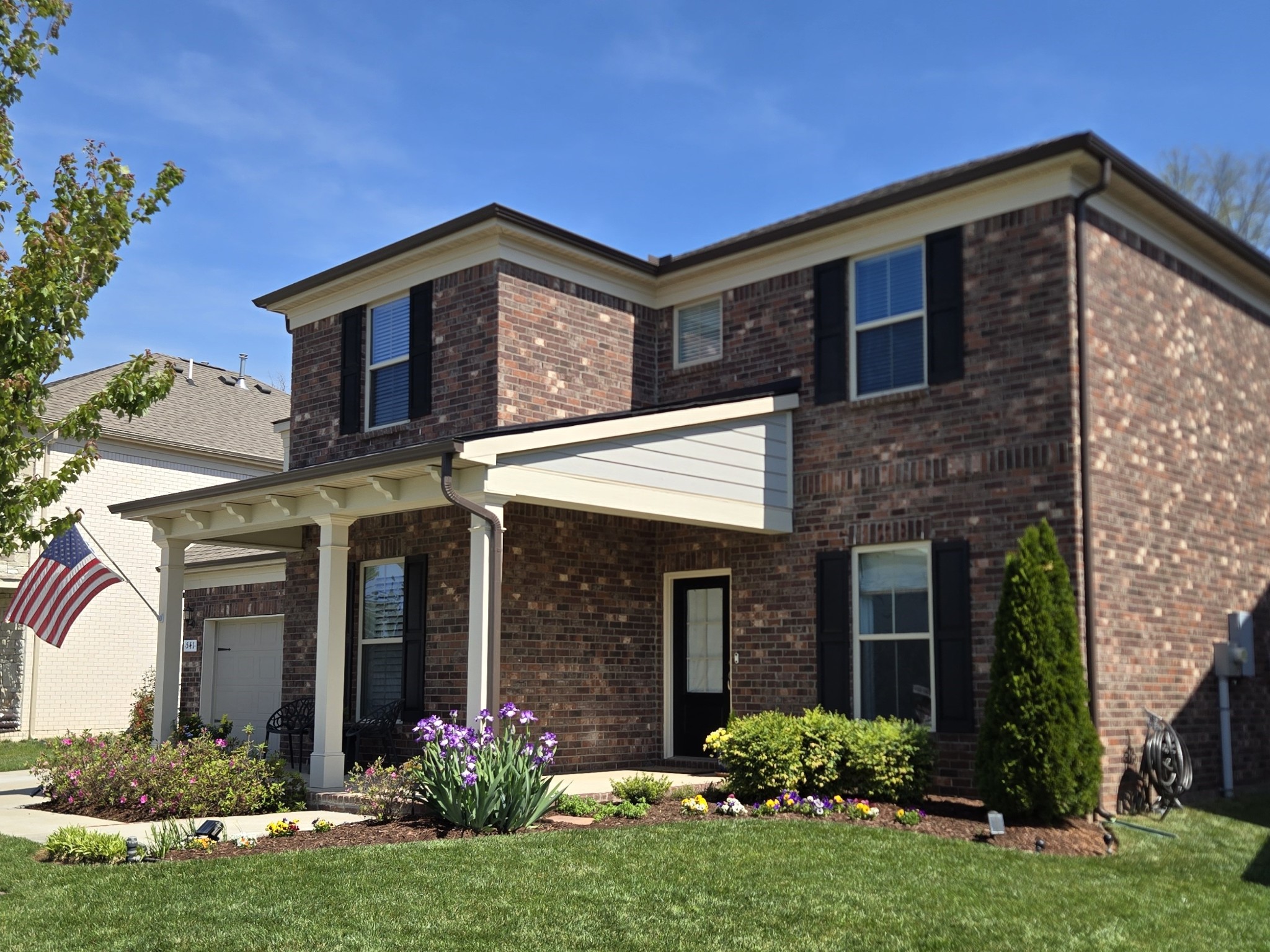 541 Weymouth Ln
