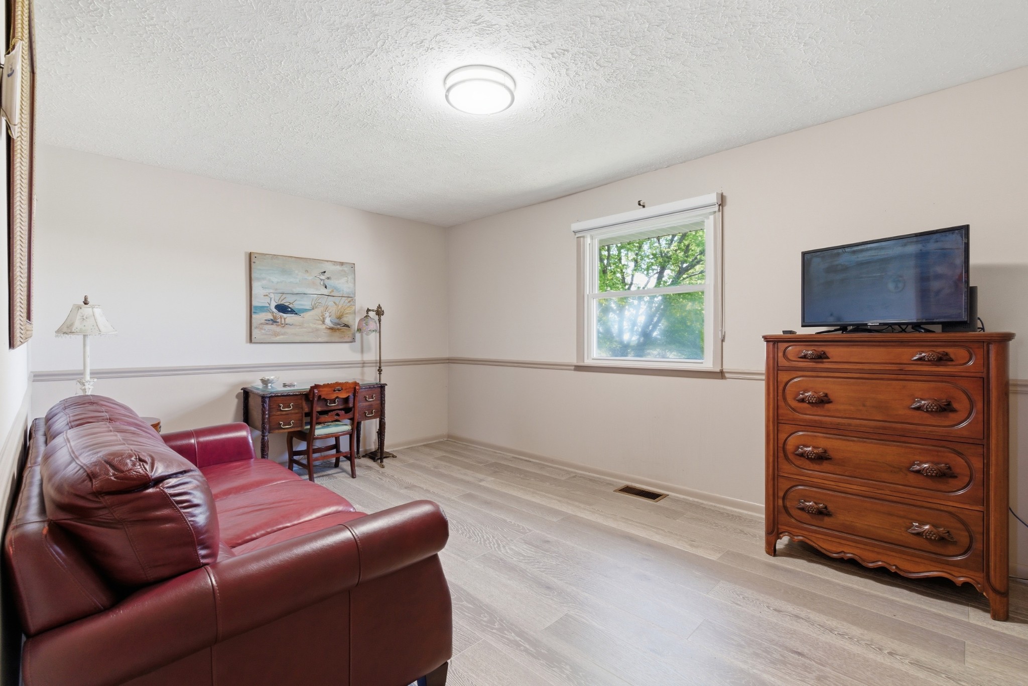 5843 Highway 41, N