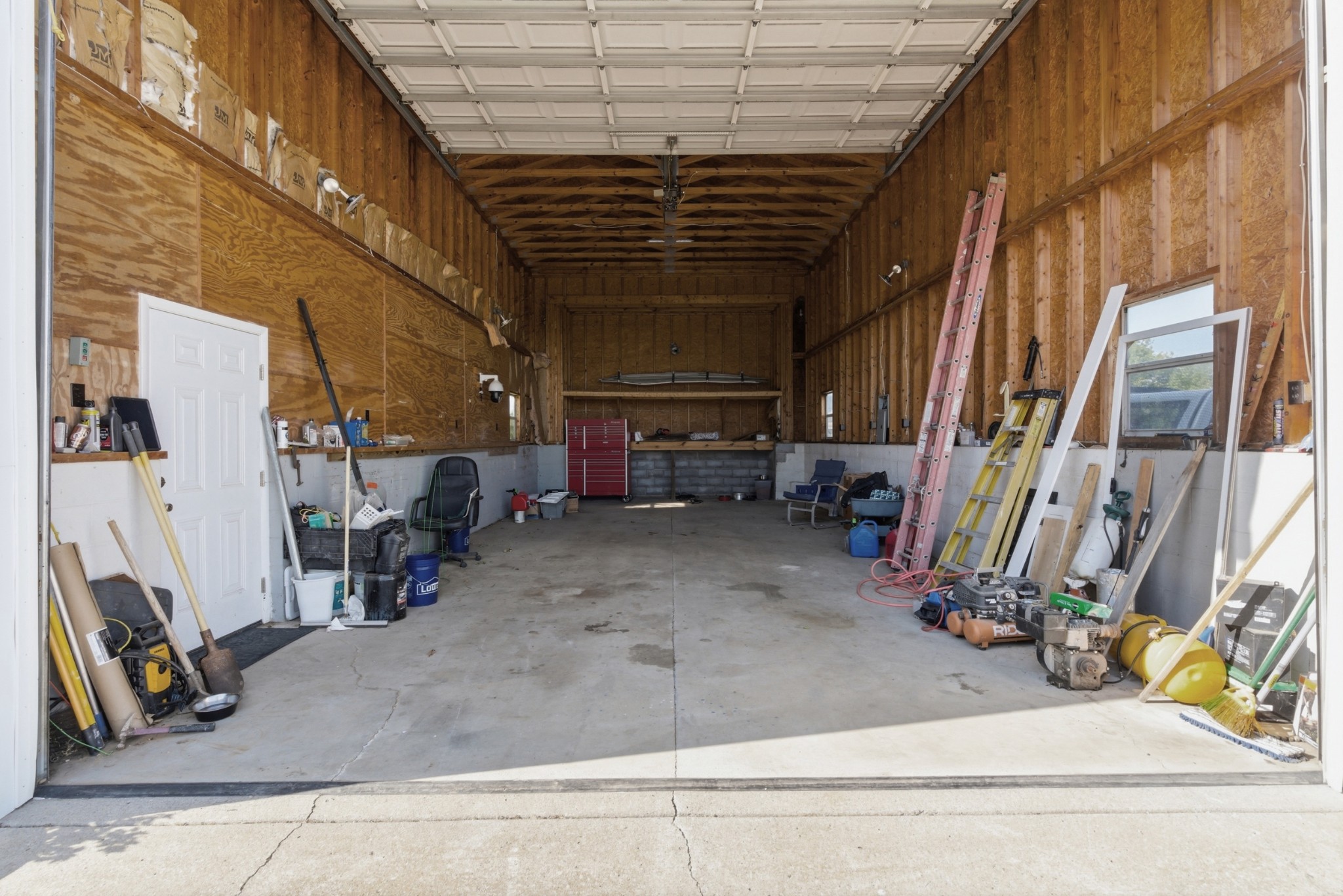 5843 Highway 41, N