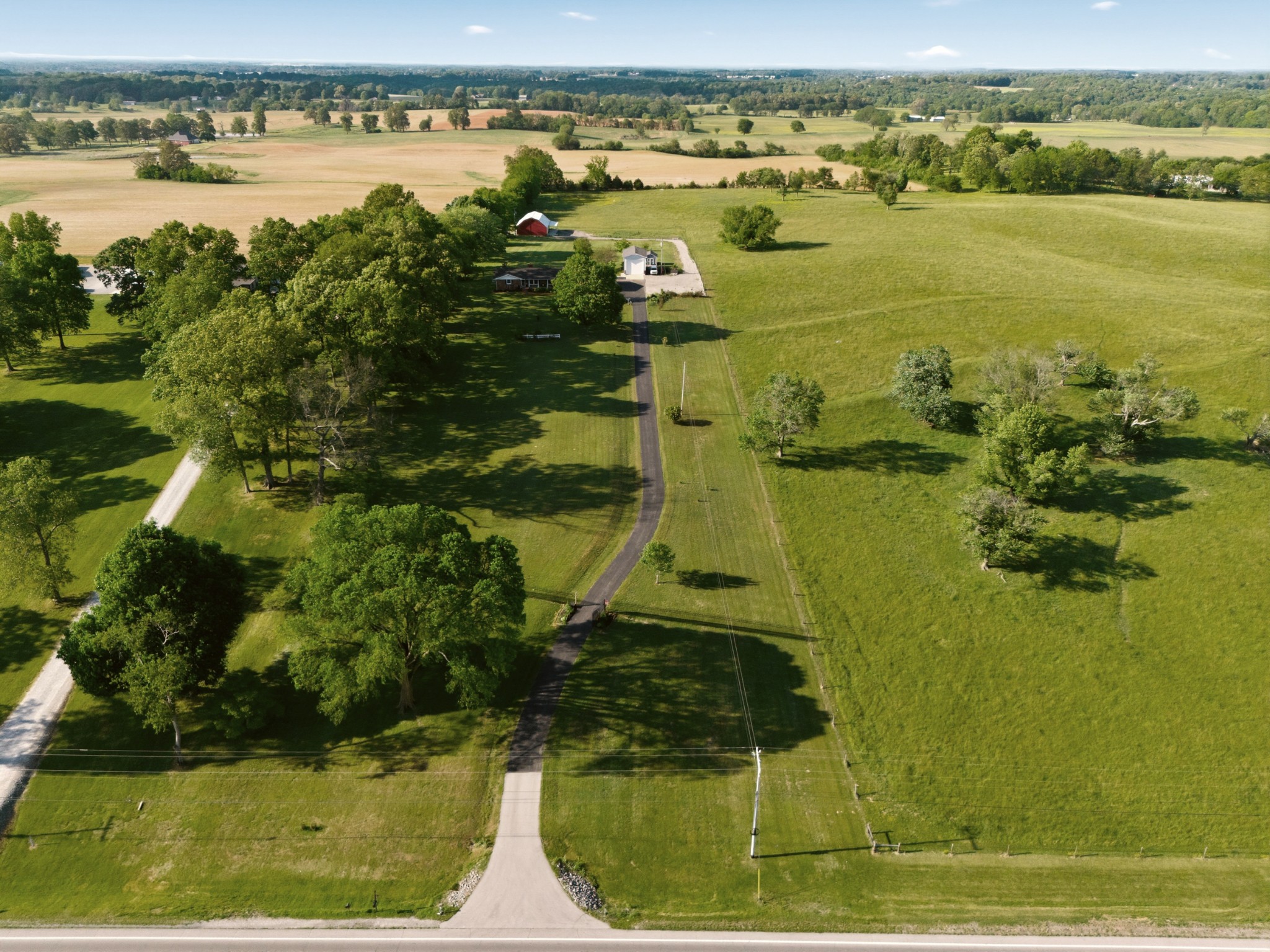 5843 Highway 41, N