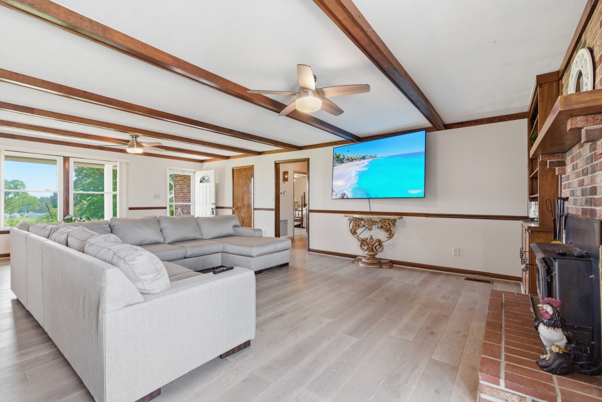 5843 Highway 41, N