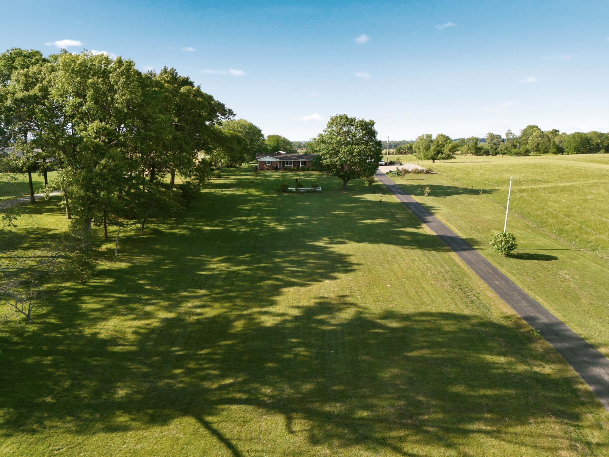 5843 Highway 41, N
