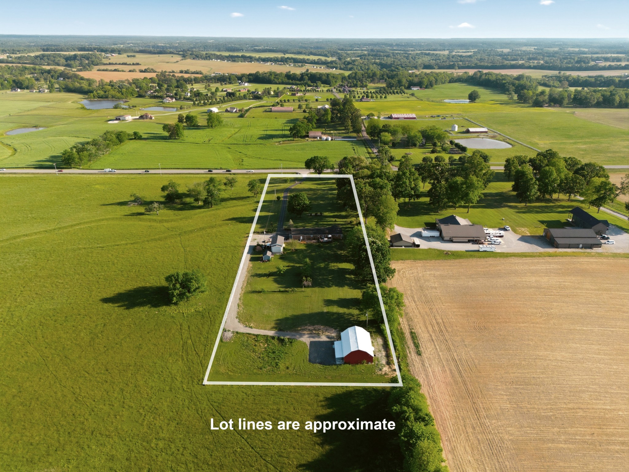 5843 Highway 41, N
