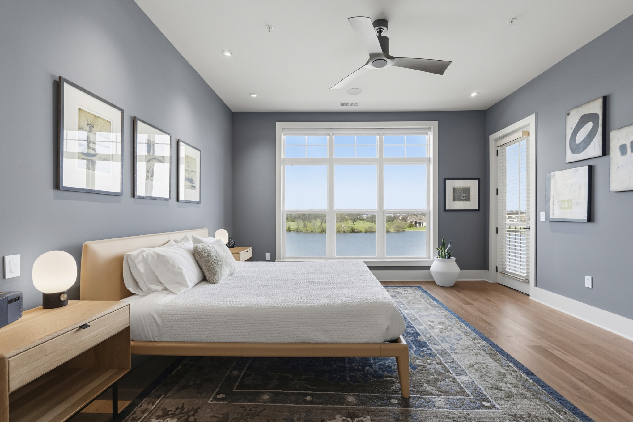 1024 Club View Dr Unit: C302